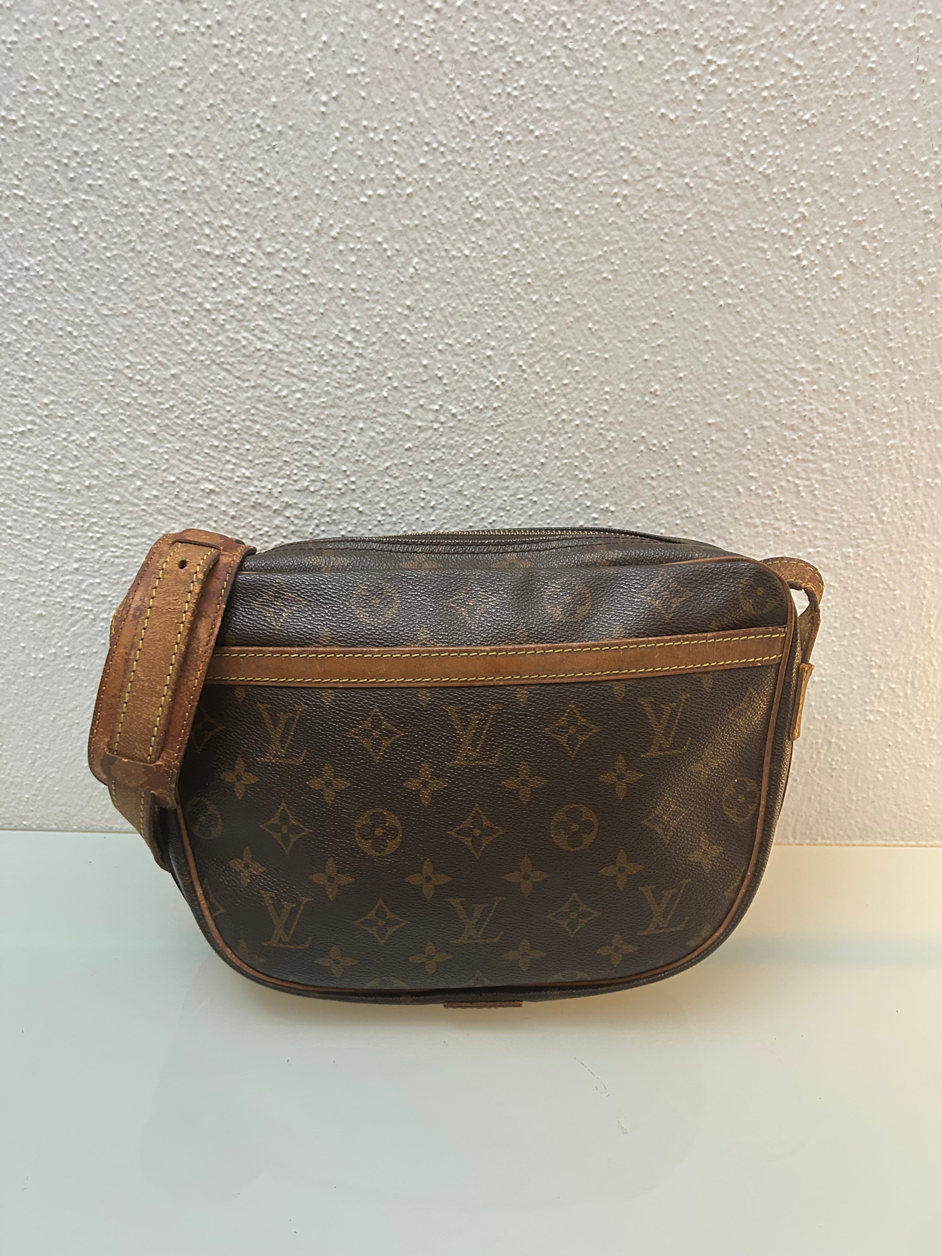 Louis Vuitton Jeune fille MM