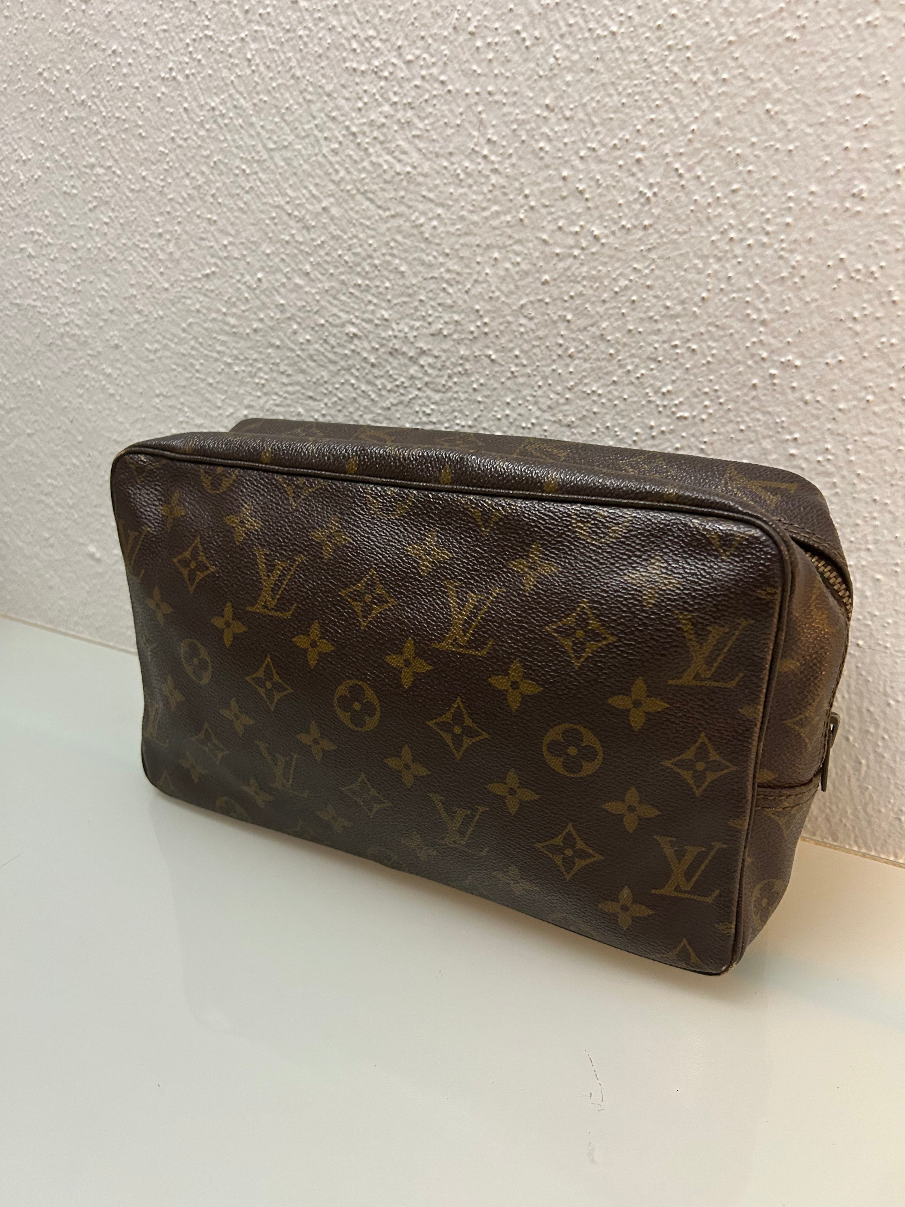 Louis Vuitton Clutch