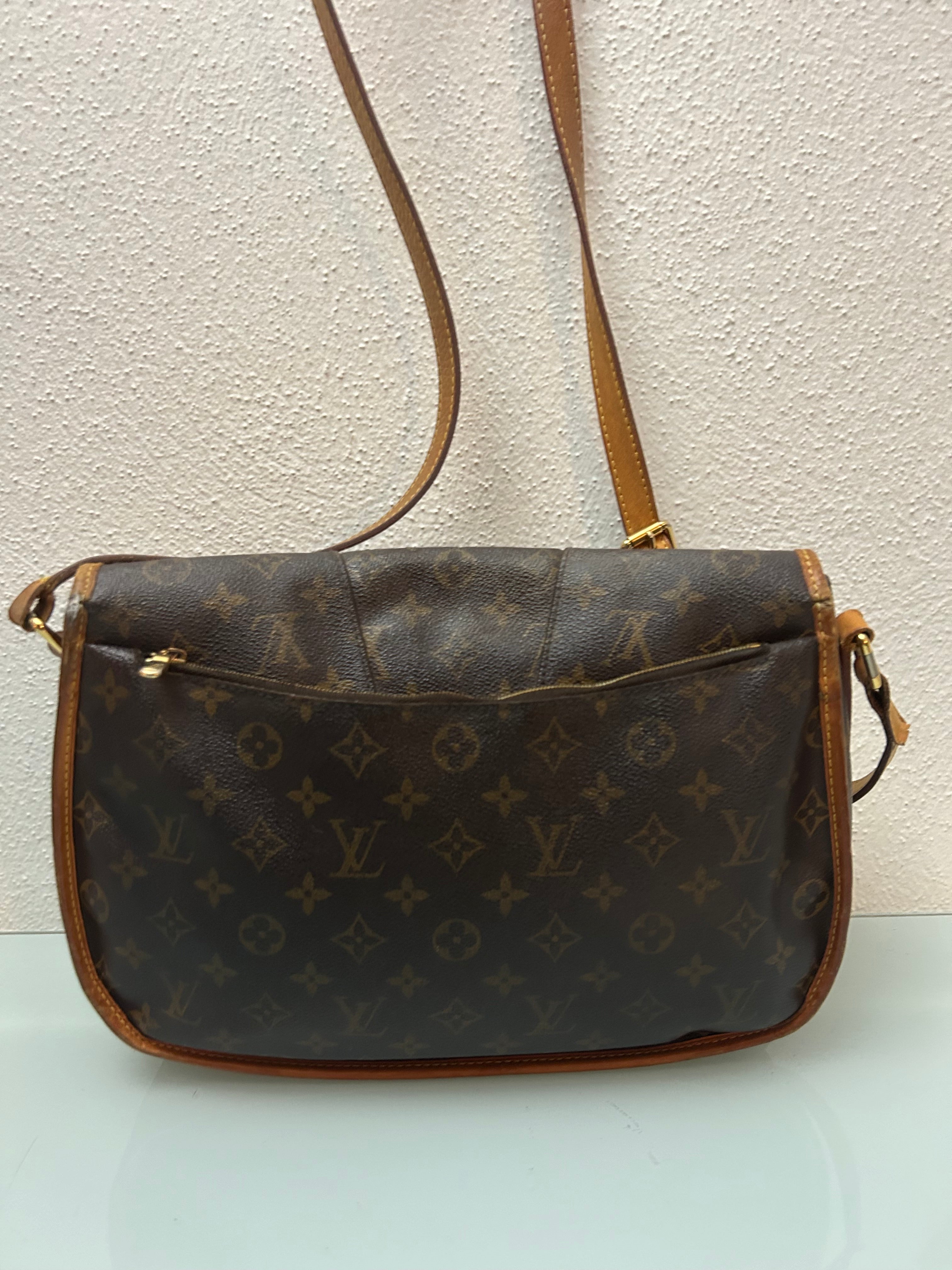 Louis Vuitton Menilmontant