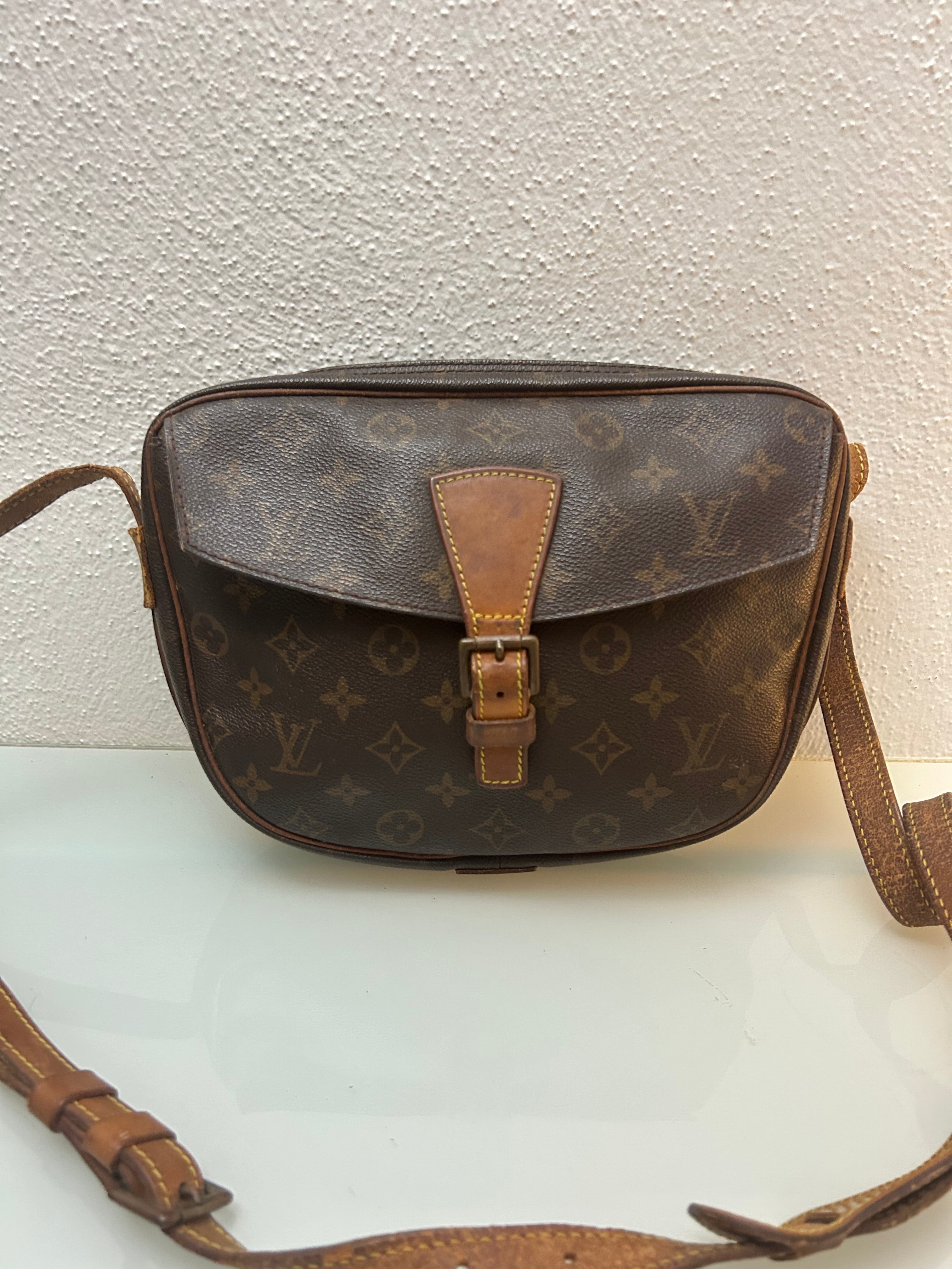 Louis Vuitton Jeune fille MM