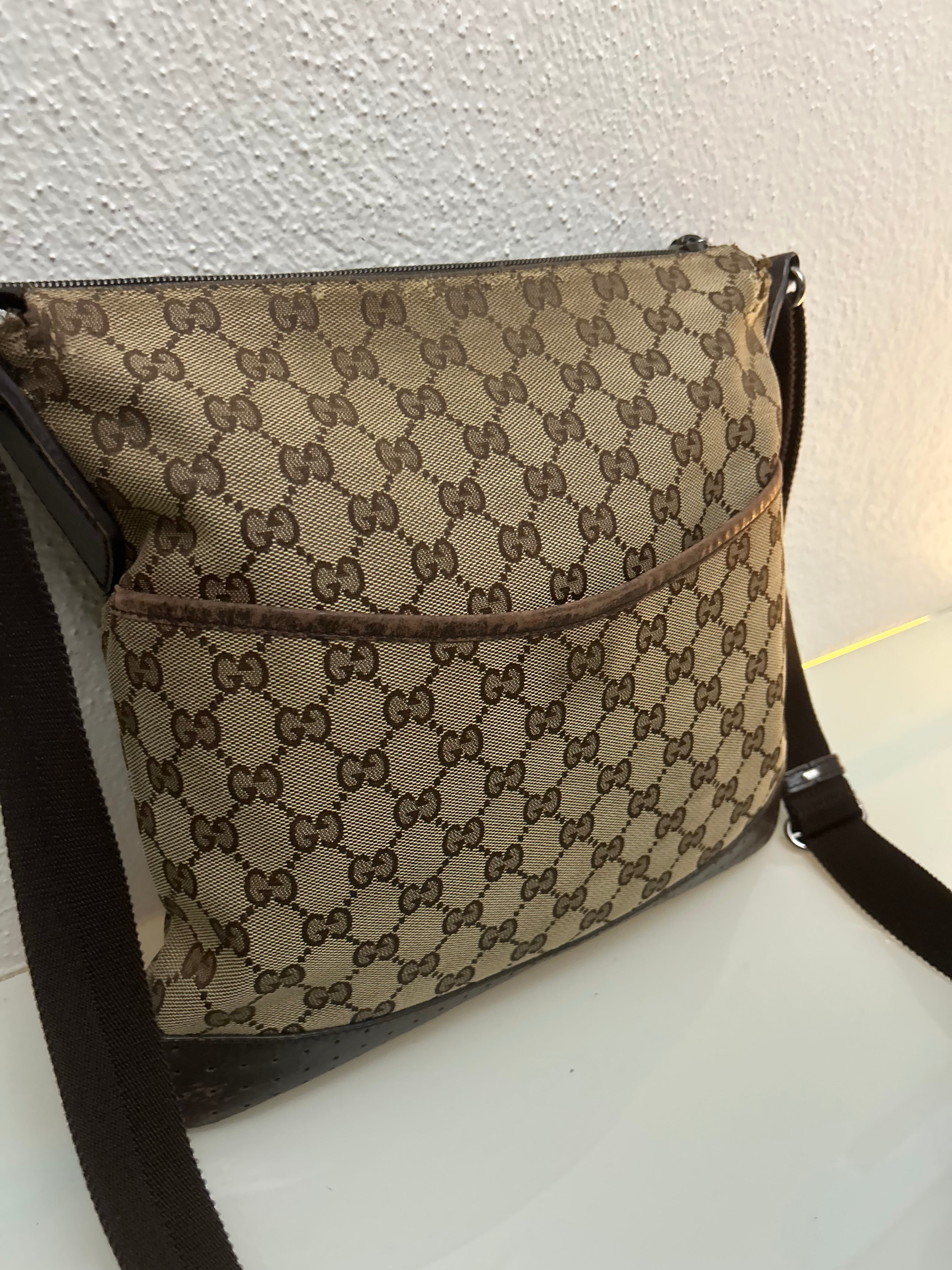 Gucci Messenger