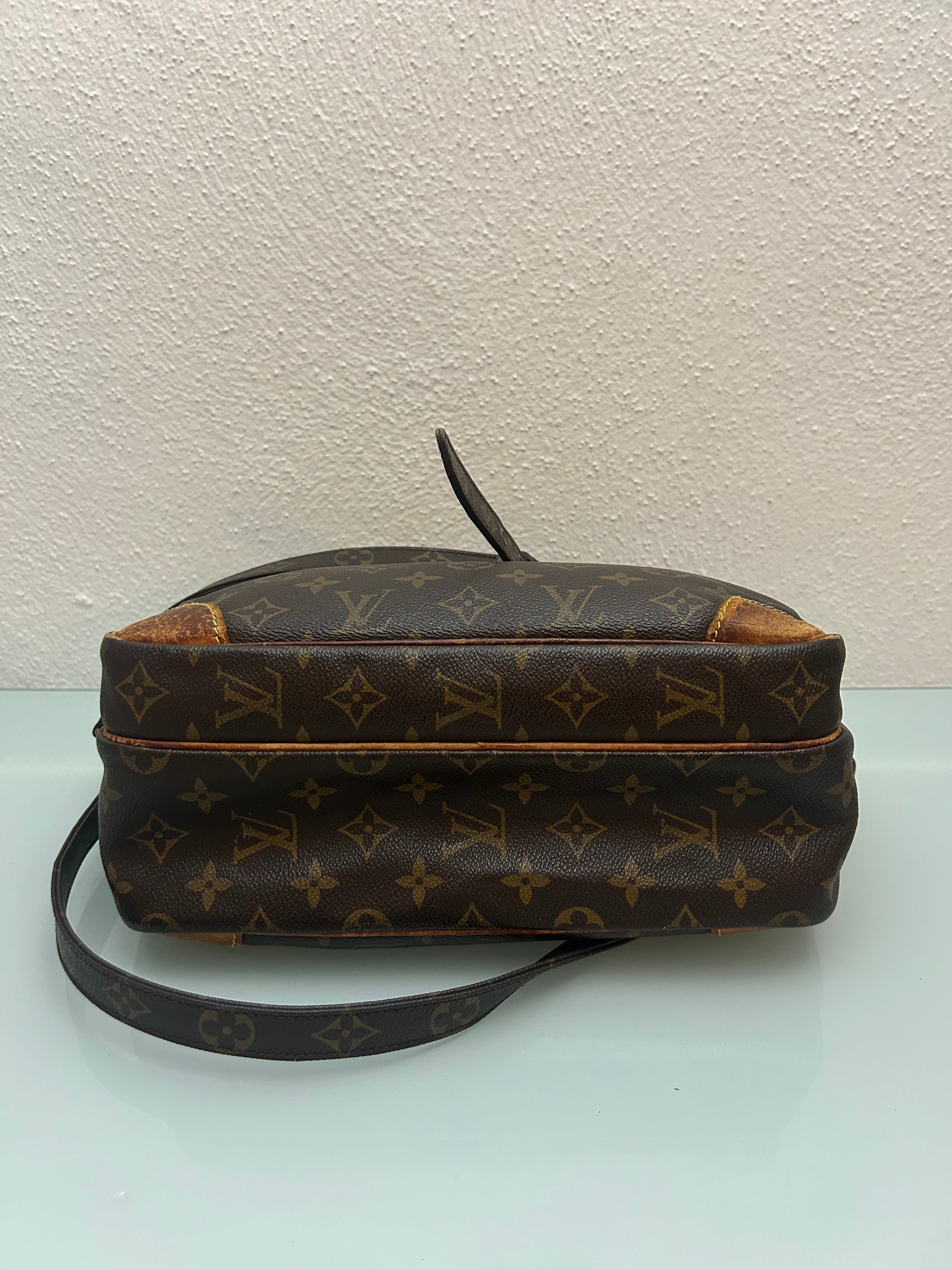 Louis Vuitton Nile