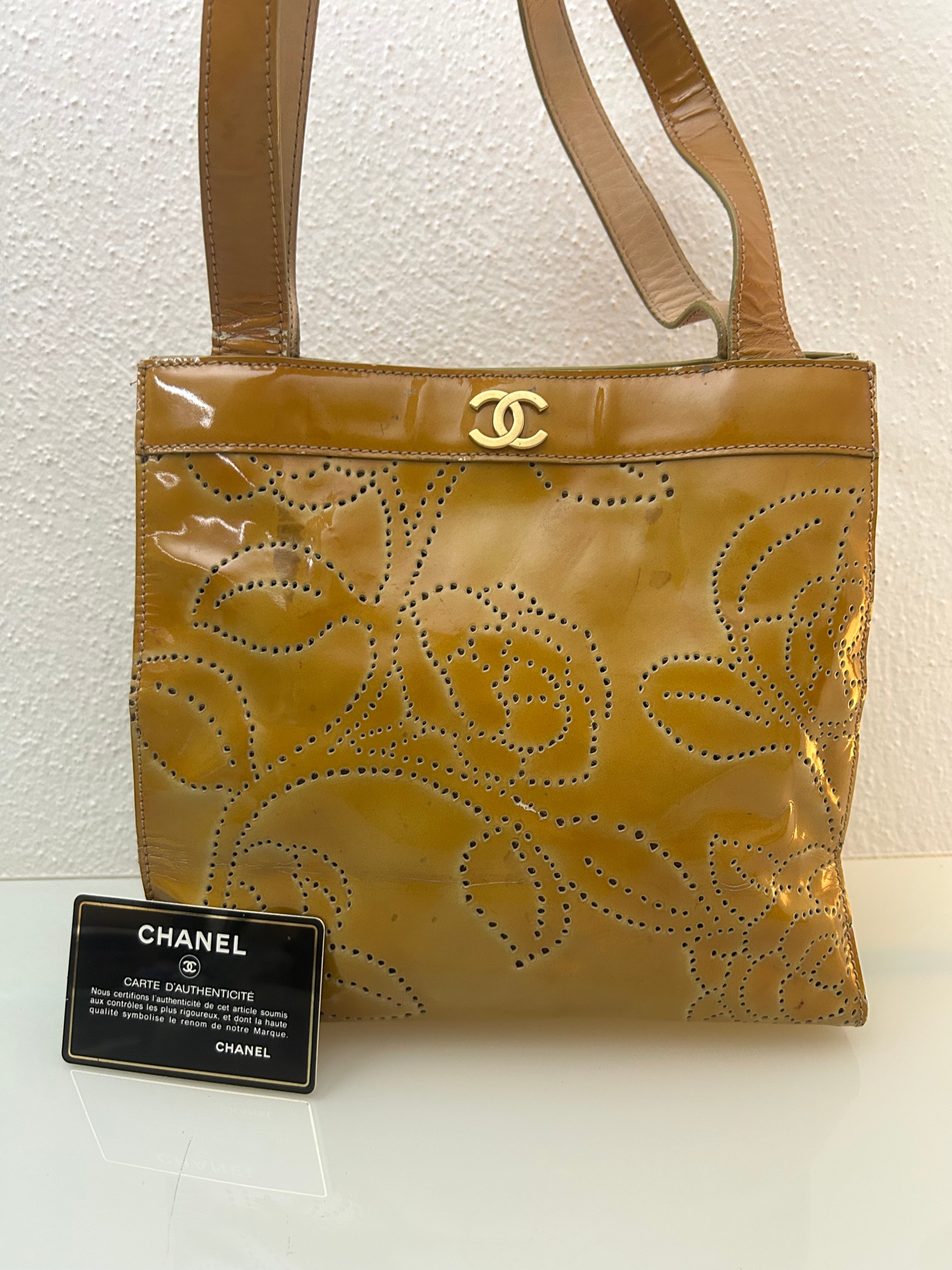 Chanel Shoulder bag