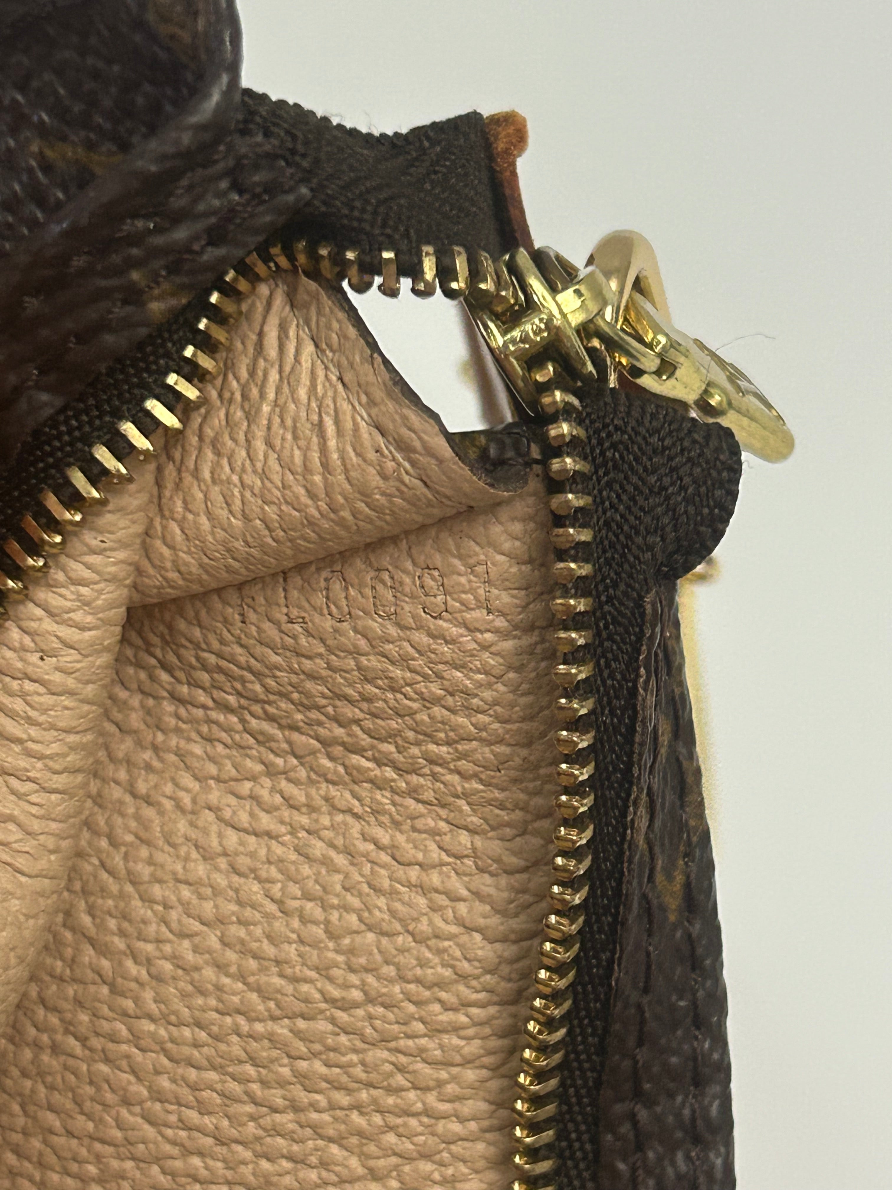Louis Vuitton Pochette