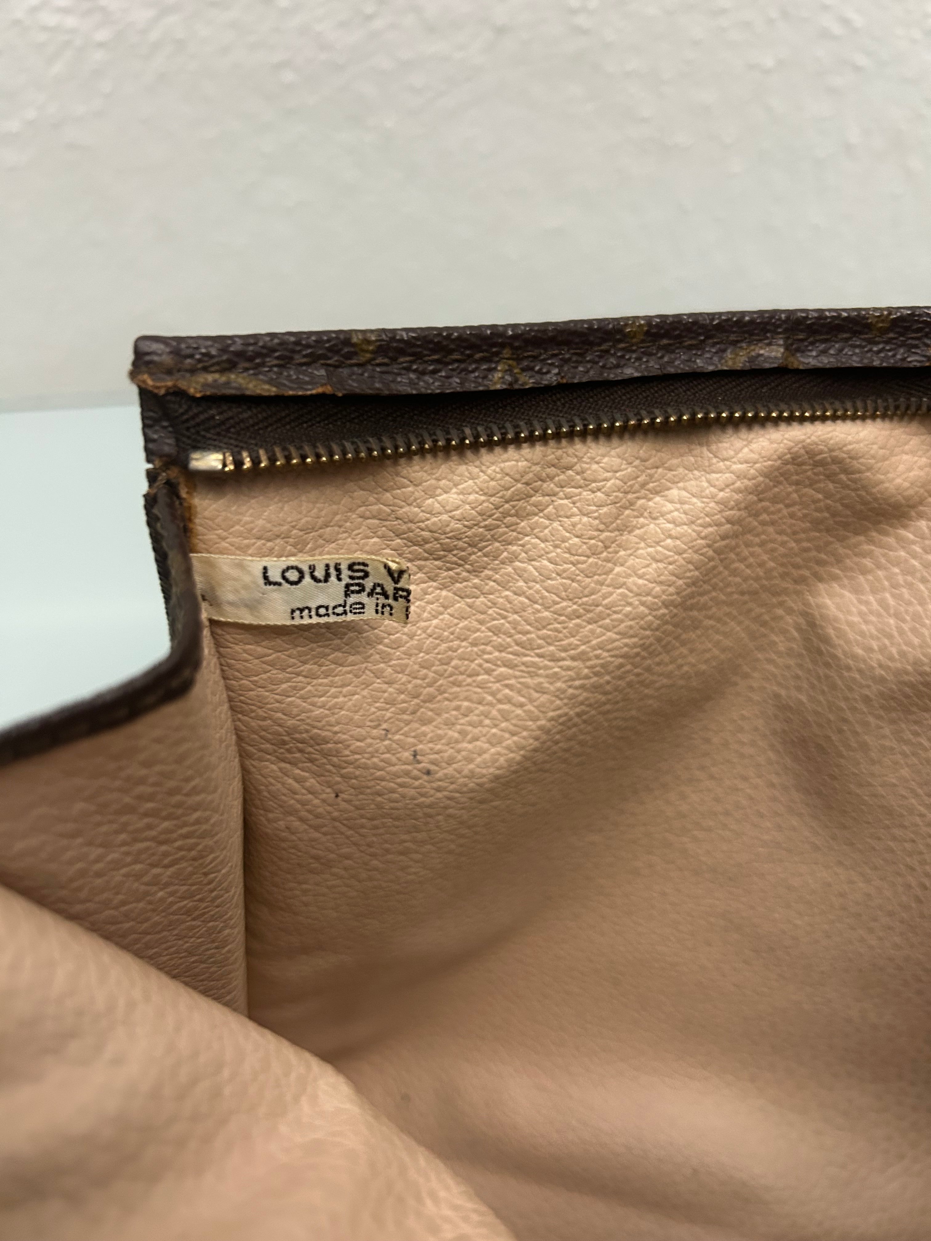 Louis Vuitton Clutch