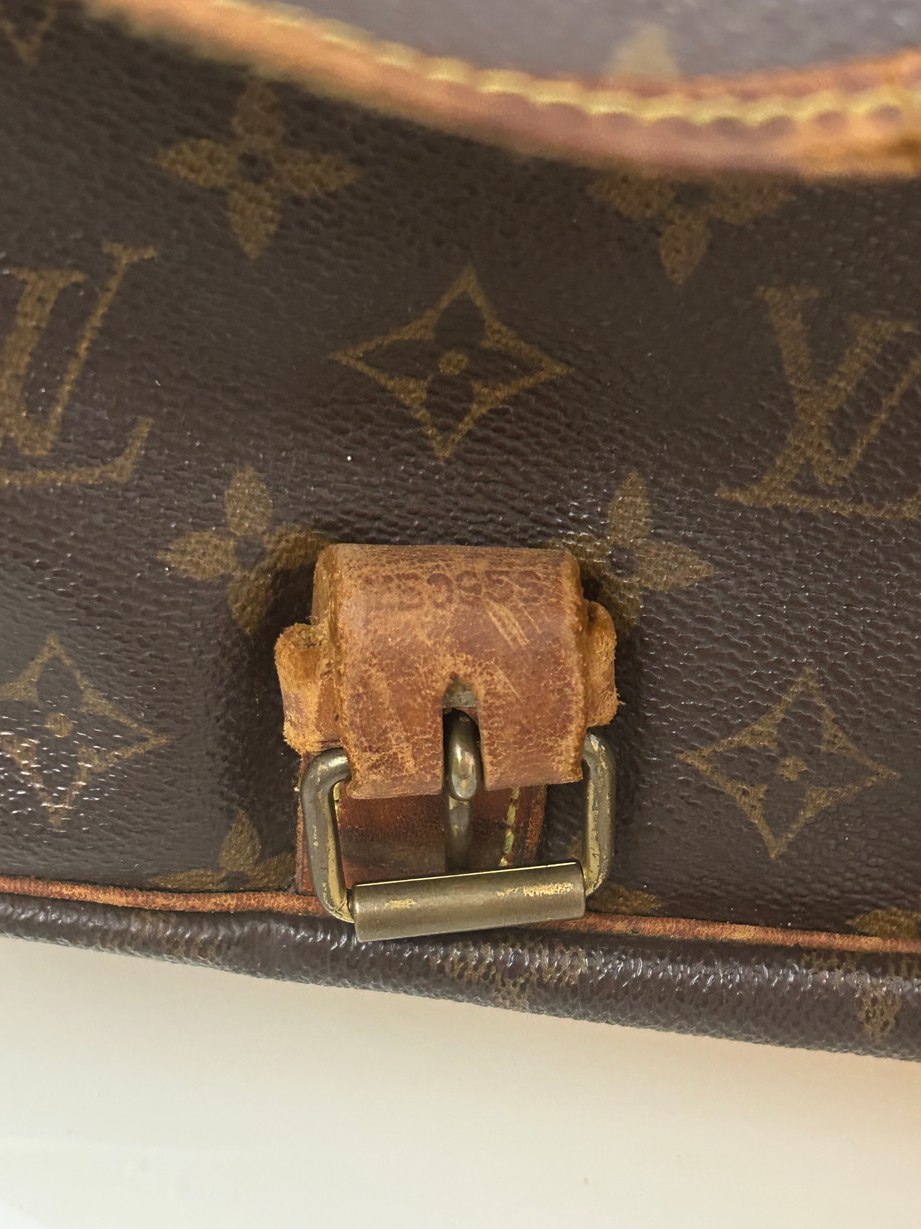 Louis Vuitton Saumur