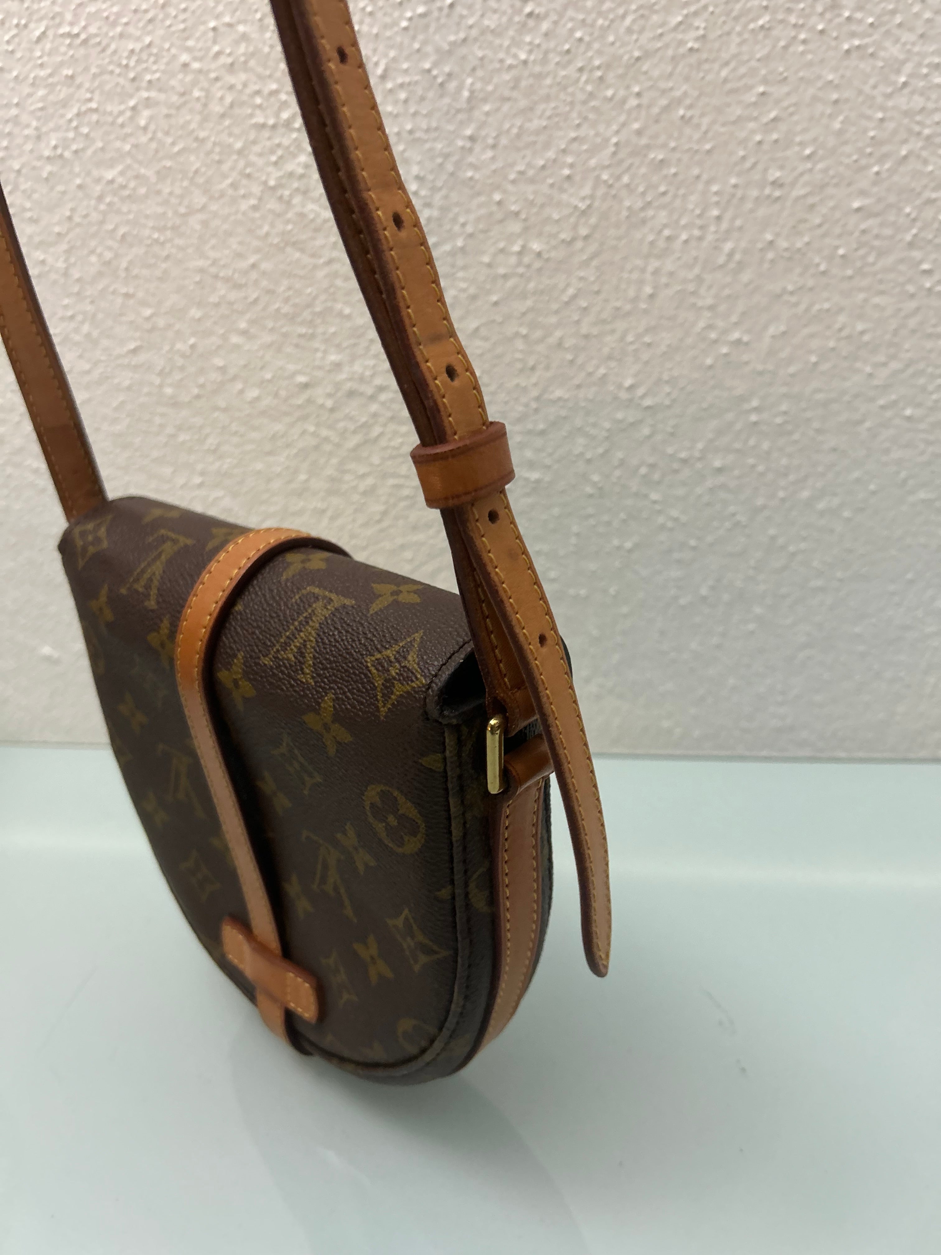 Louis Vuitton Chantilly