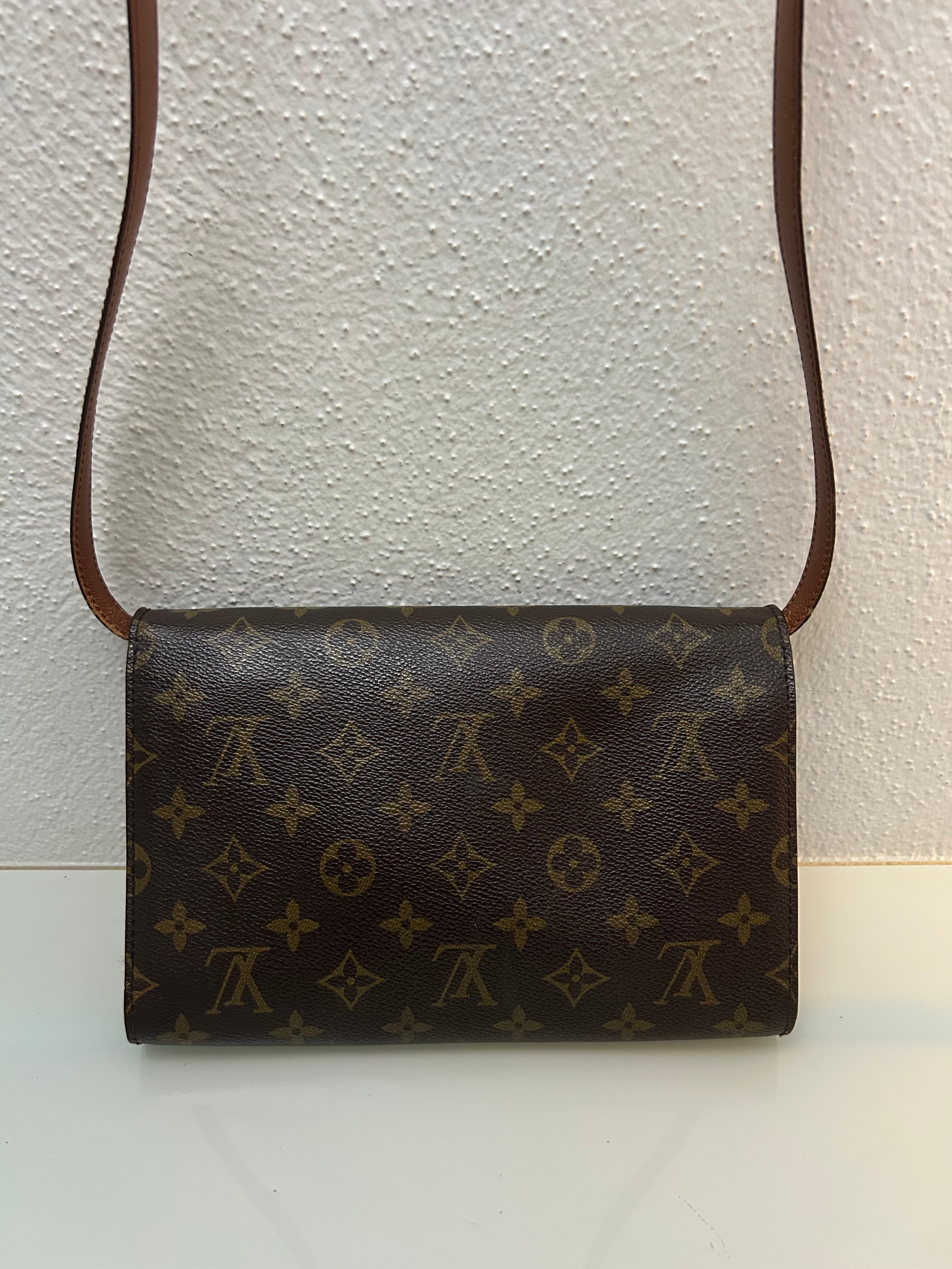 Louis Vuitton Crossbody