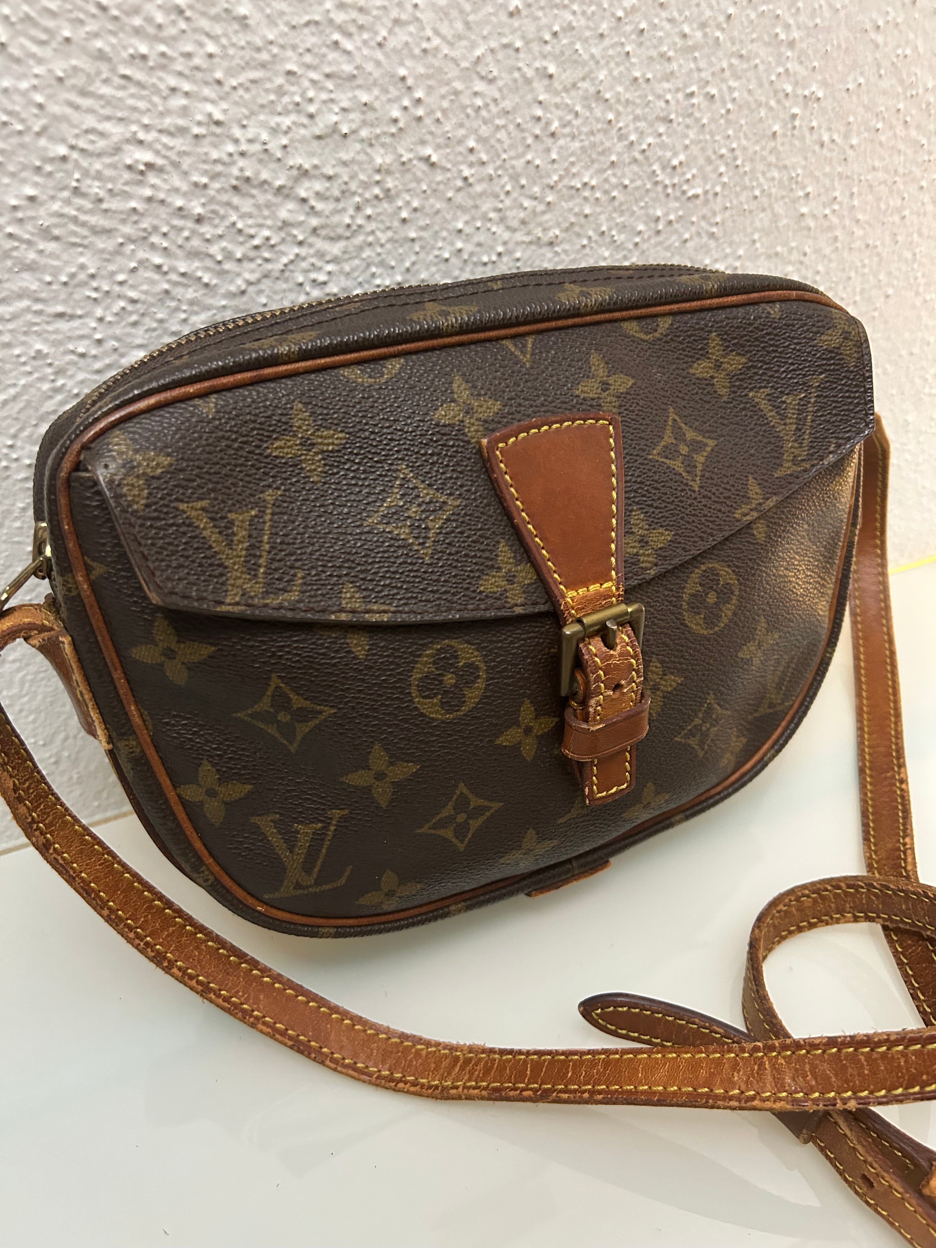 Louis Vuitton JeuneFille