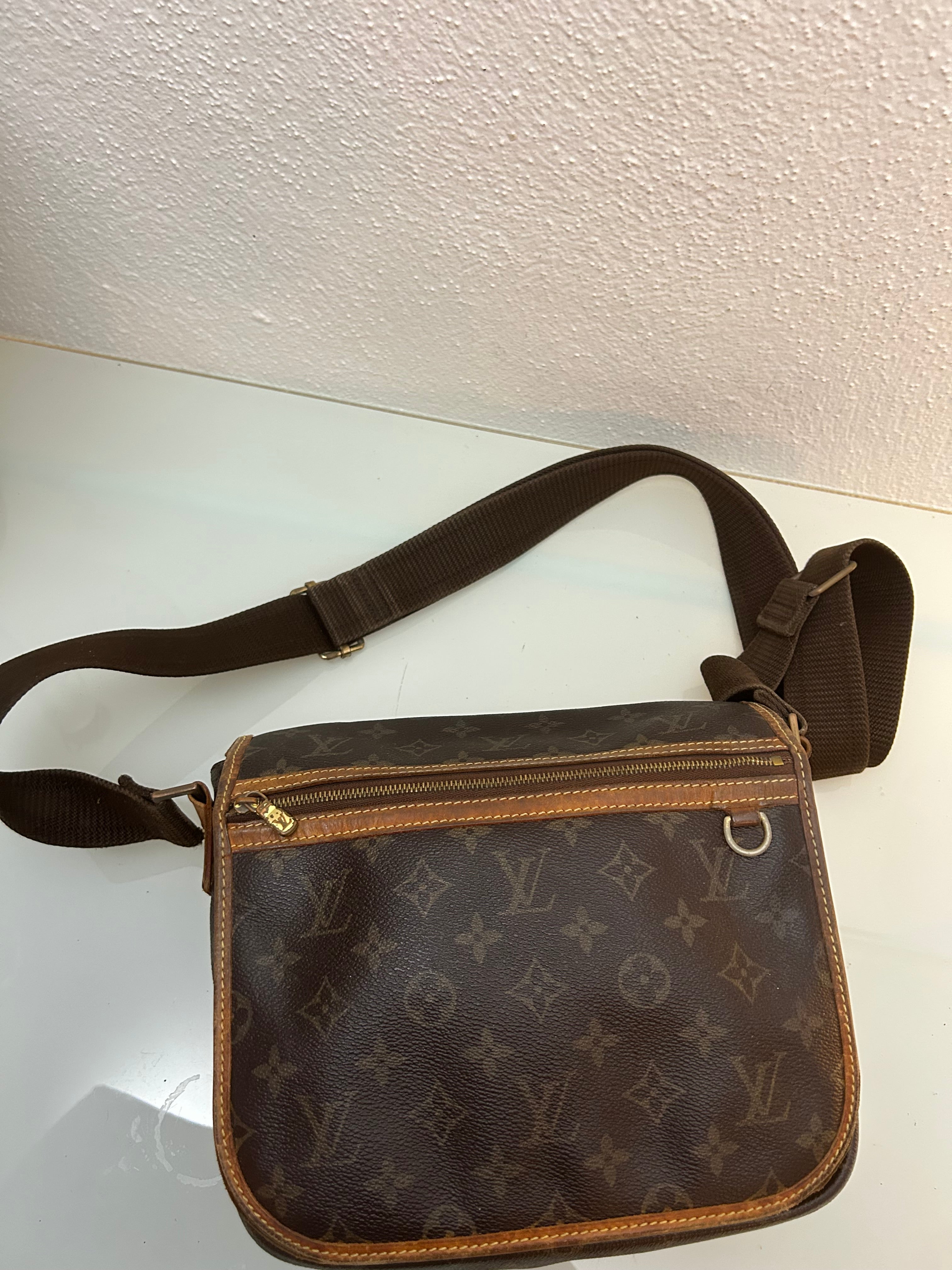 Louis Vuitton Bosphore
