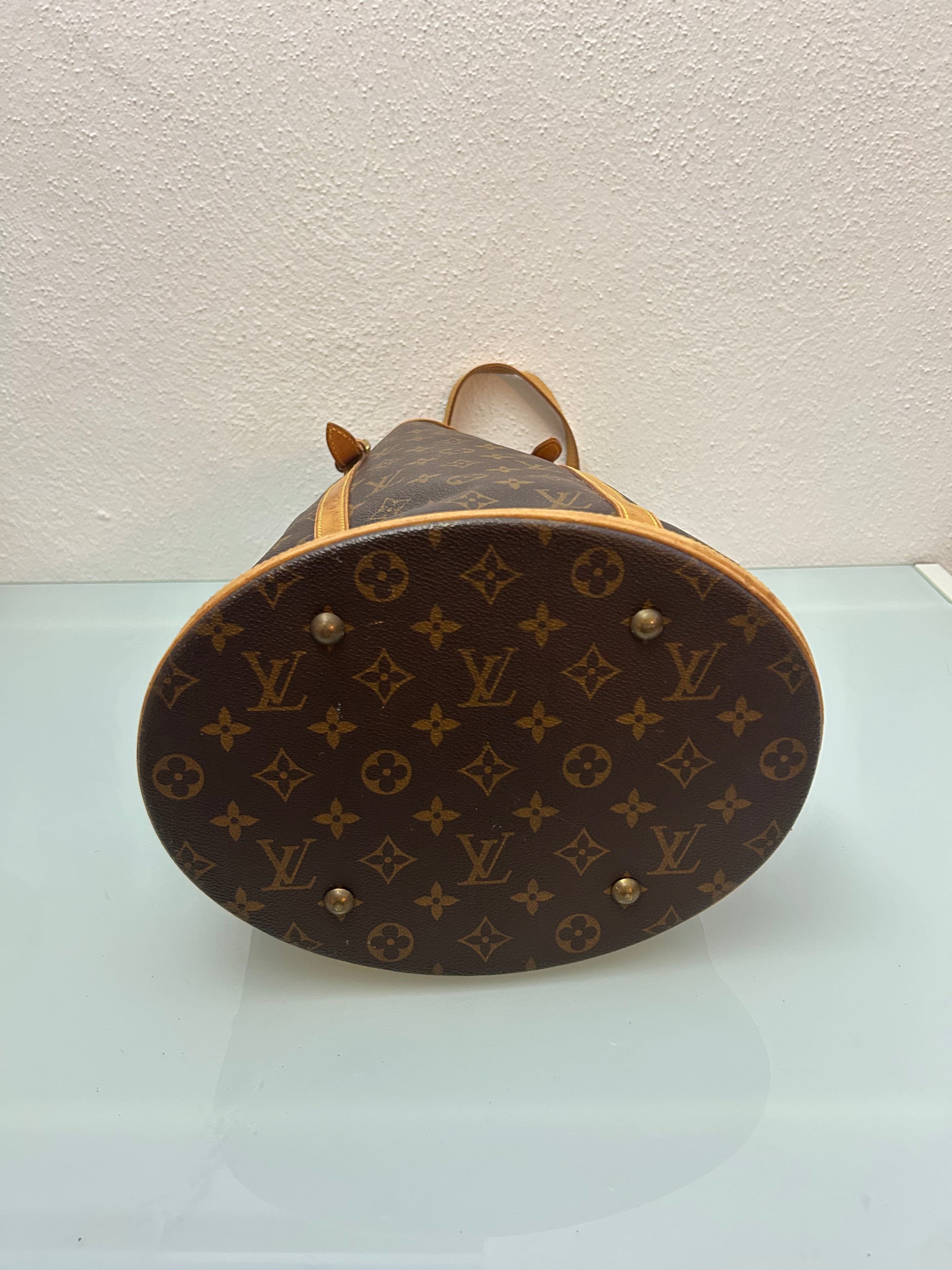 Louis Vuitton Marais Bucket