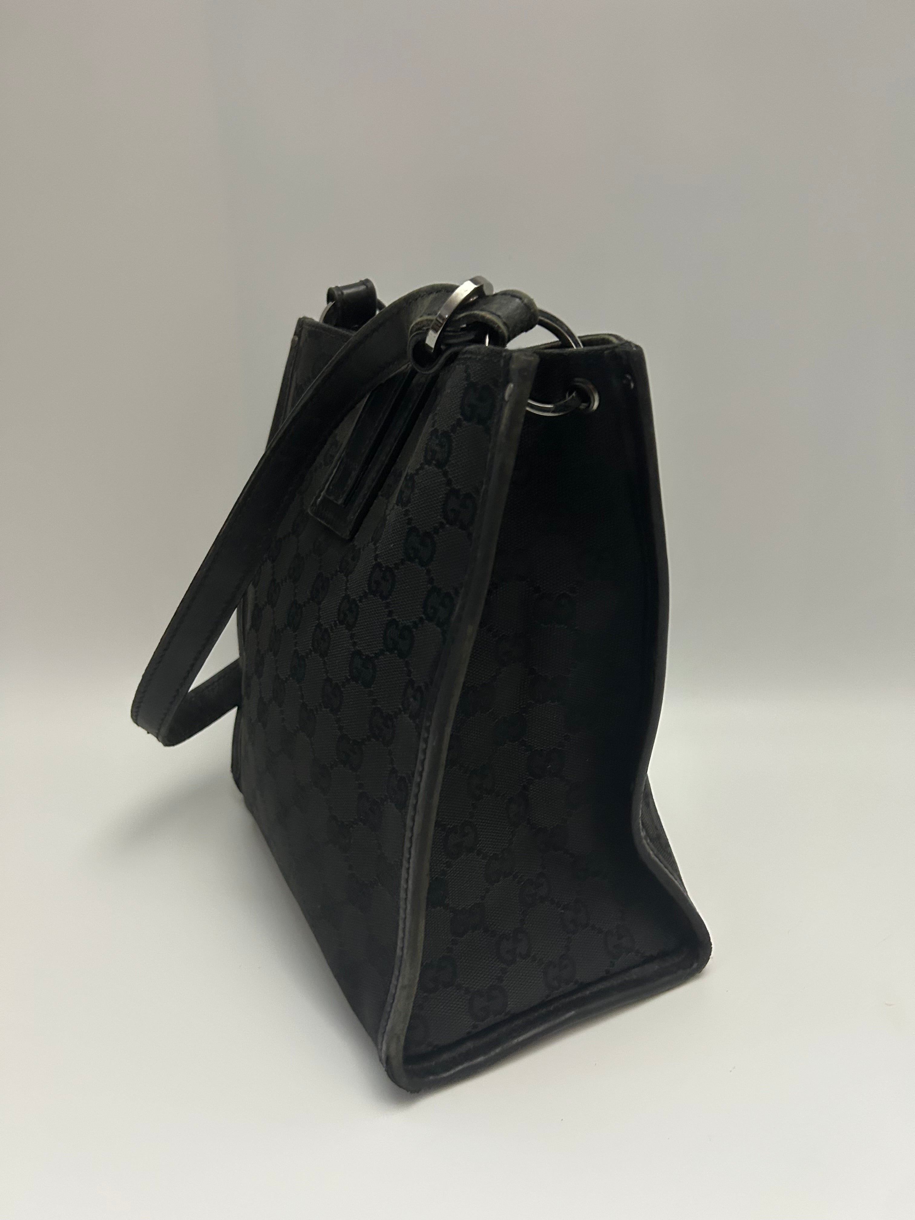 Gucci Shoulder Bag