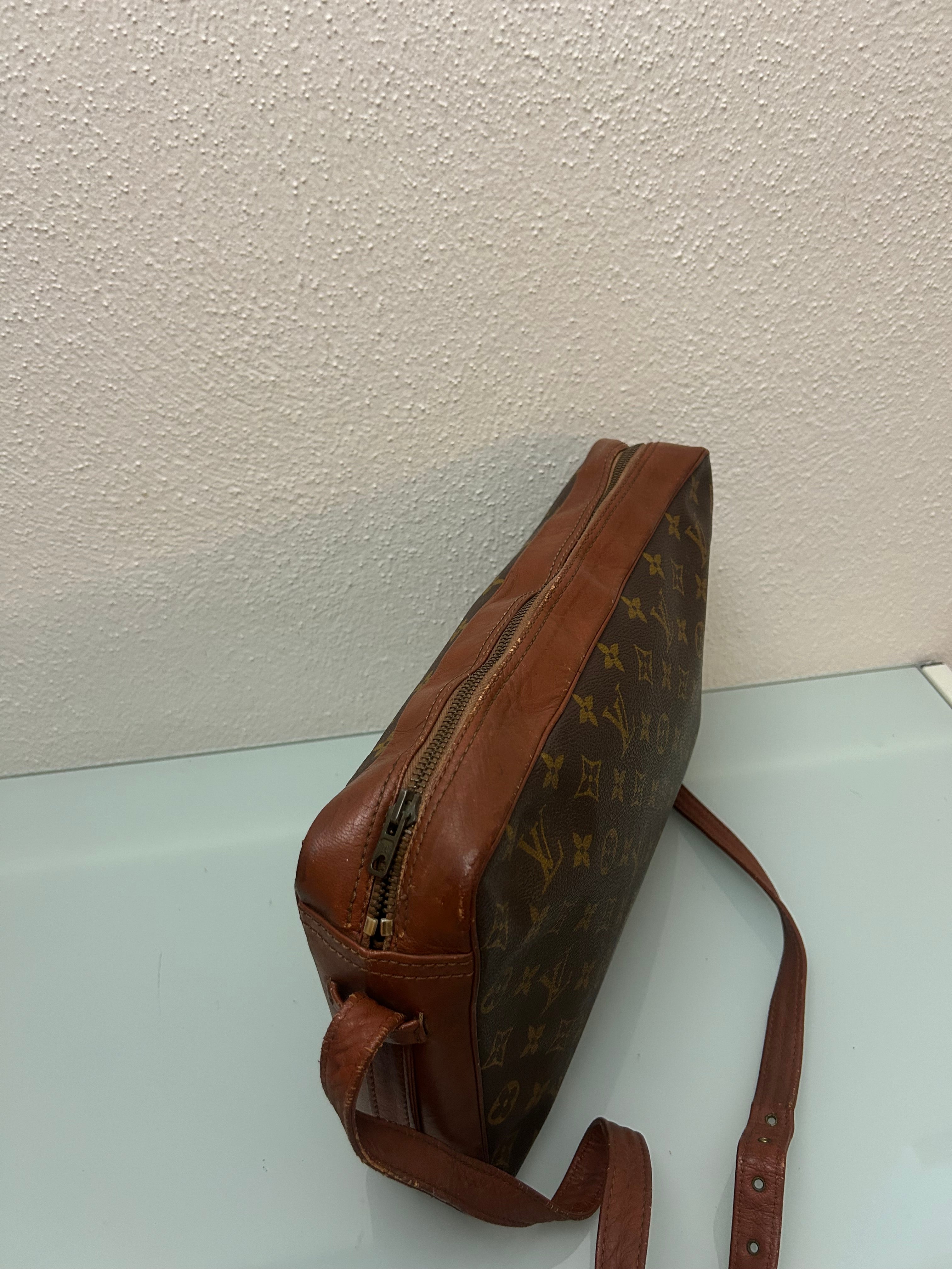 Louis Vuitton Crossbody