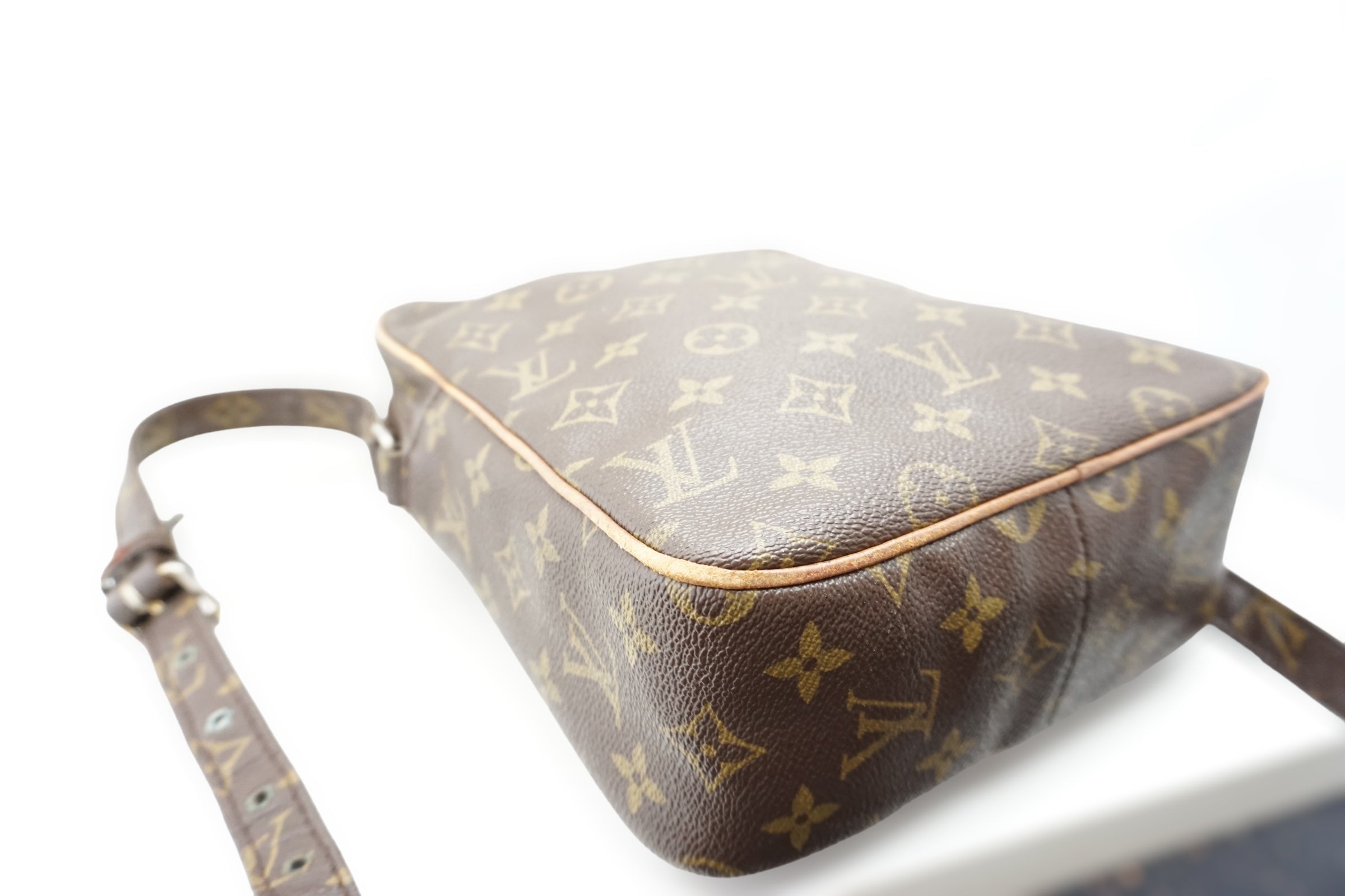 Louis Vuitton Crossbody