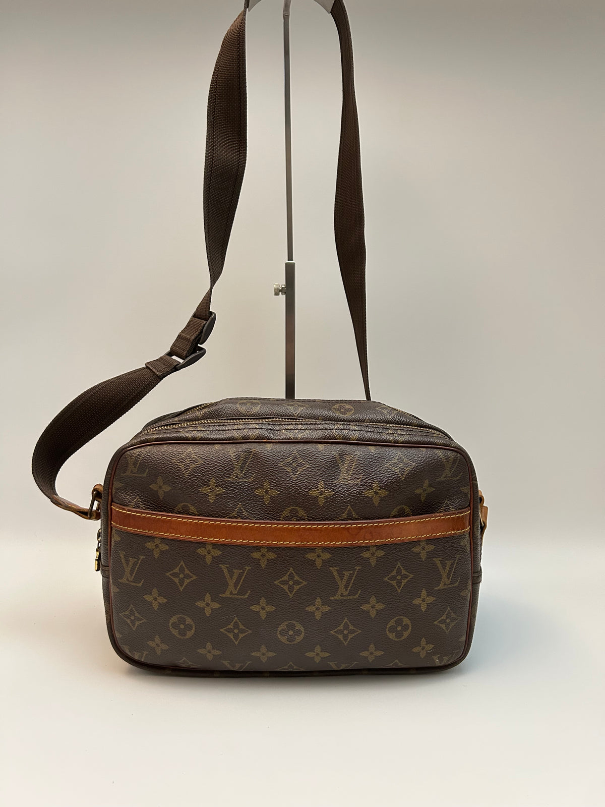 Louis Vuitton Reporter