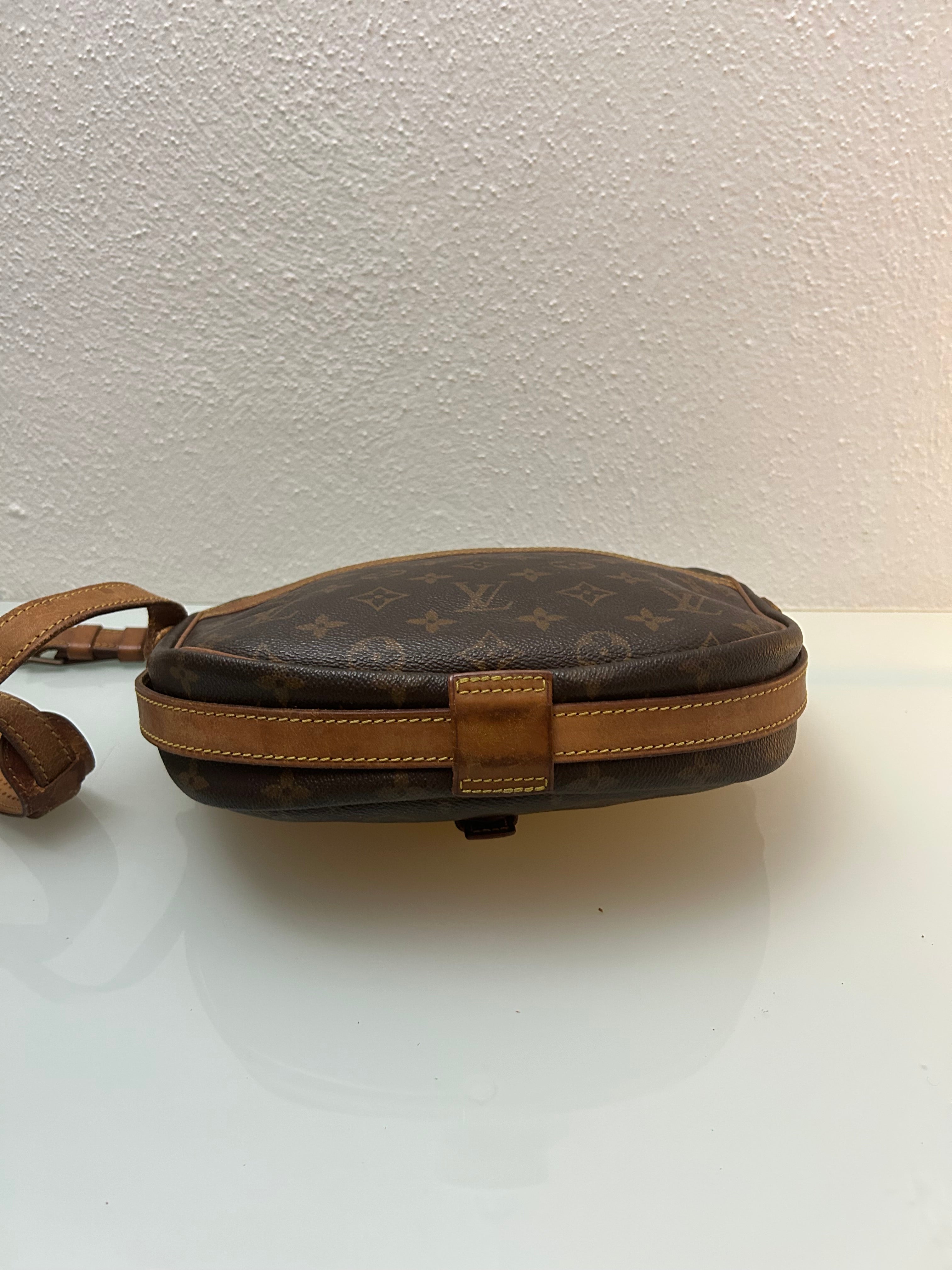 Louis Vuitton Jeune fille MM