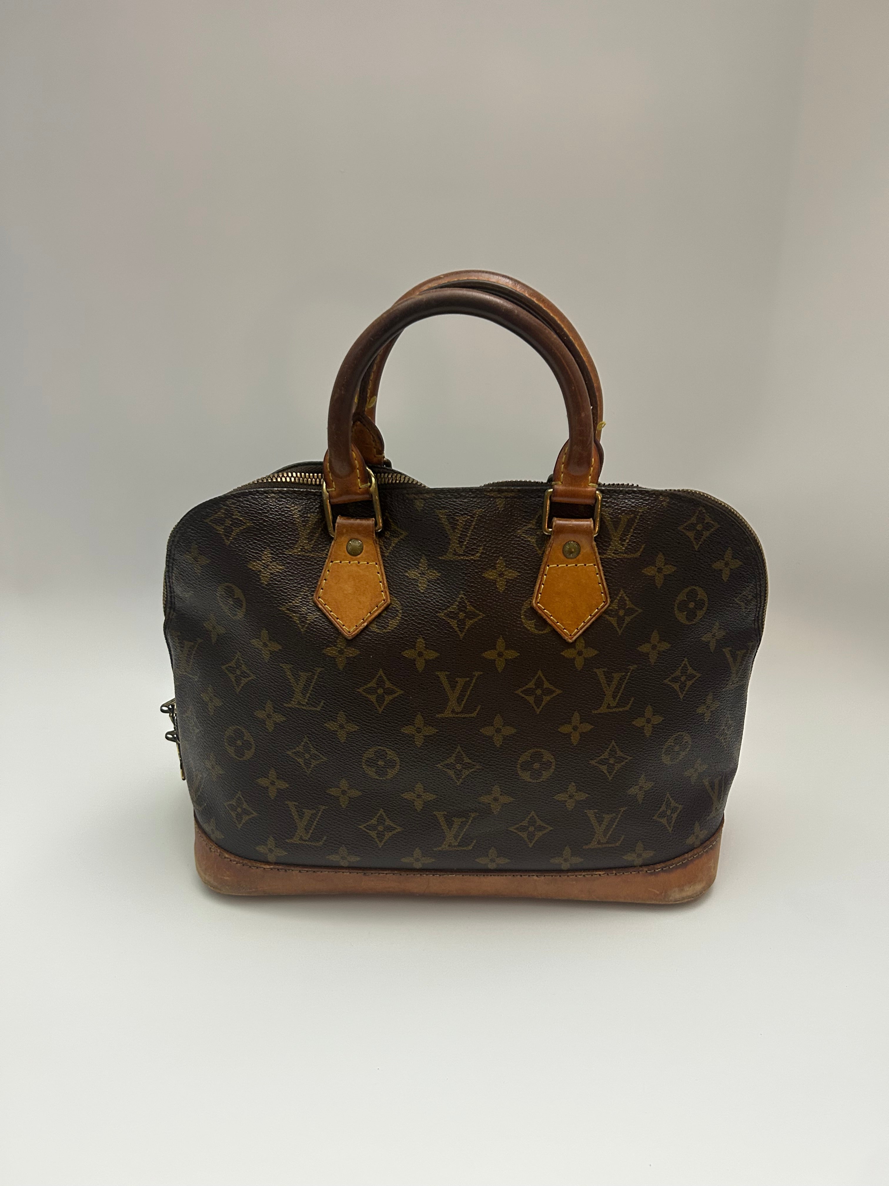Louis Vuitton Alma