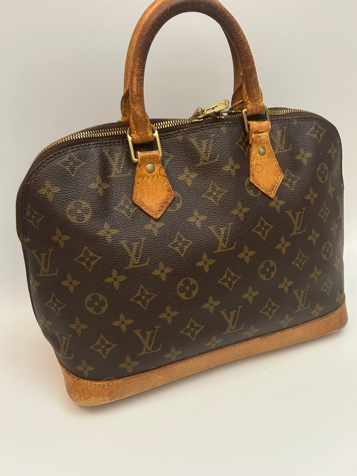 Louis Vuitton Alma