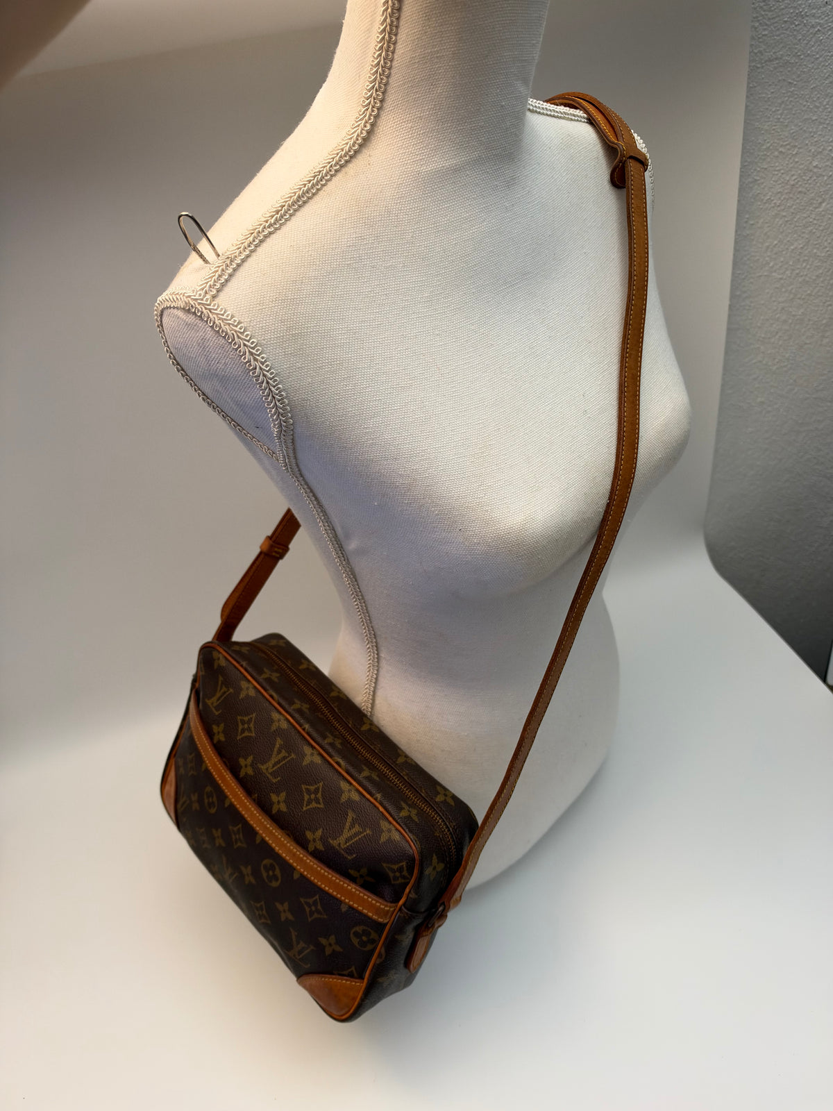 Louis Vuitton Trocadéro 27