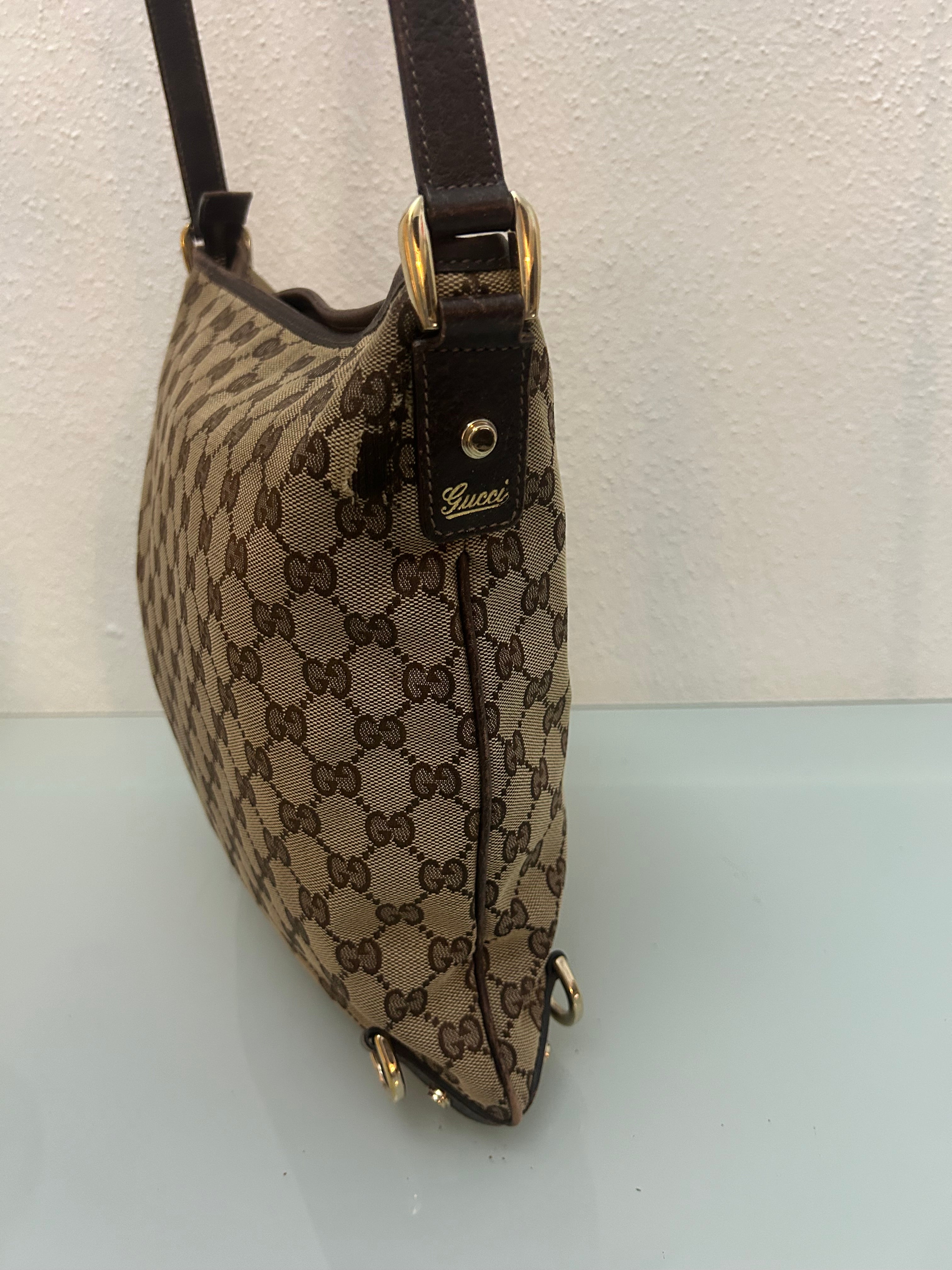 Gucci Messenger