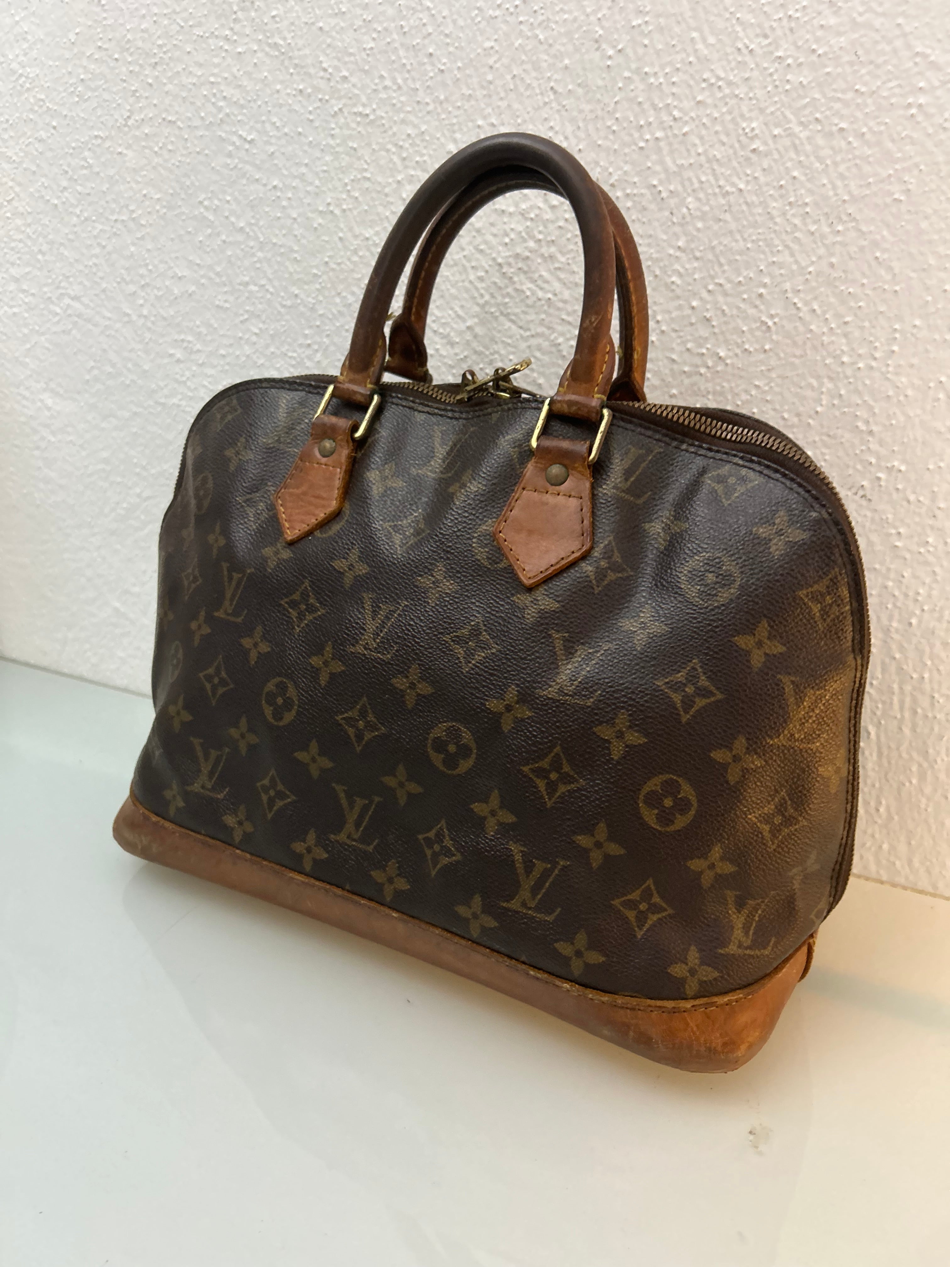 Louis Vuitton Alma