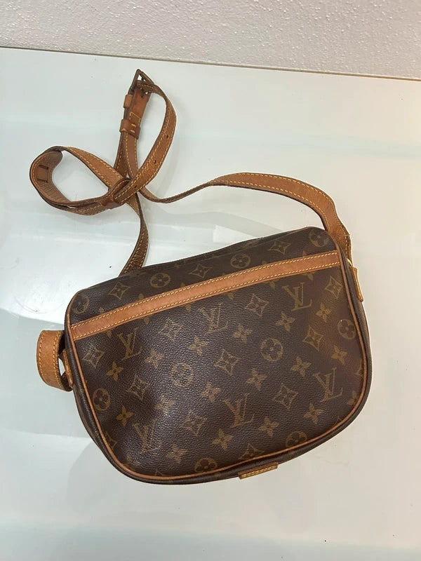 Louis Vuitton Jeune fille MM