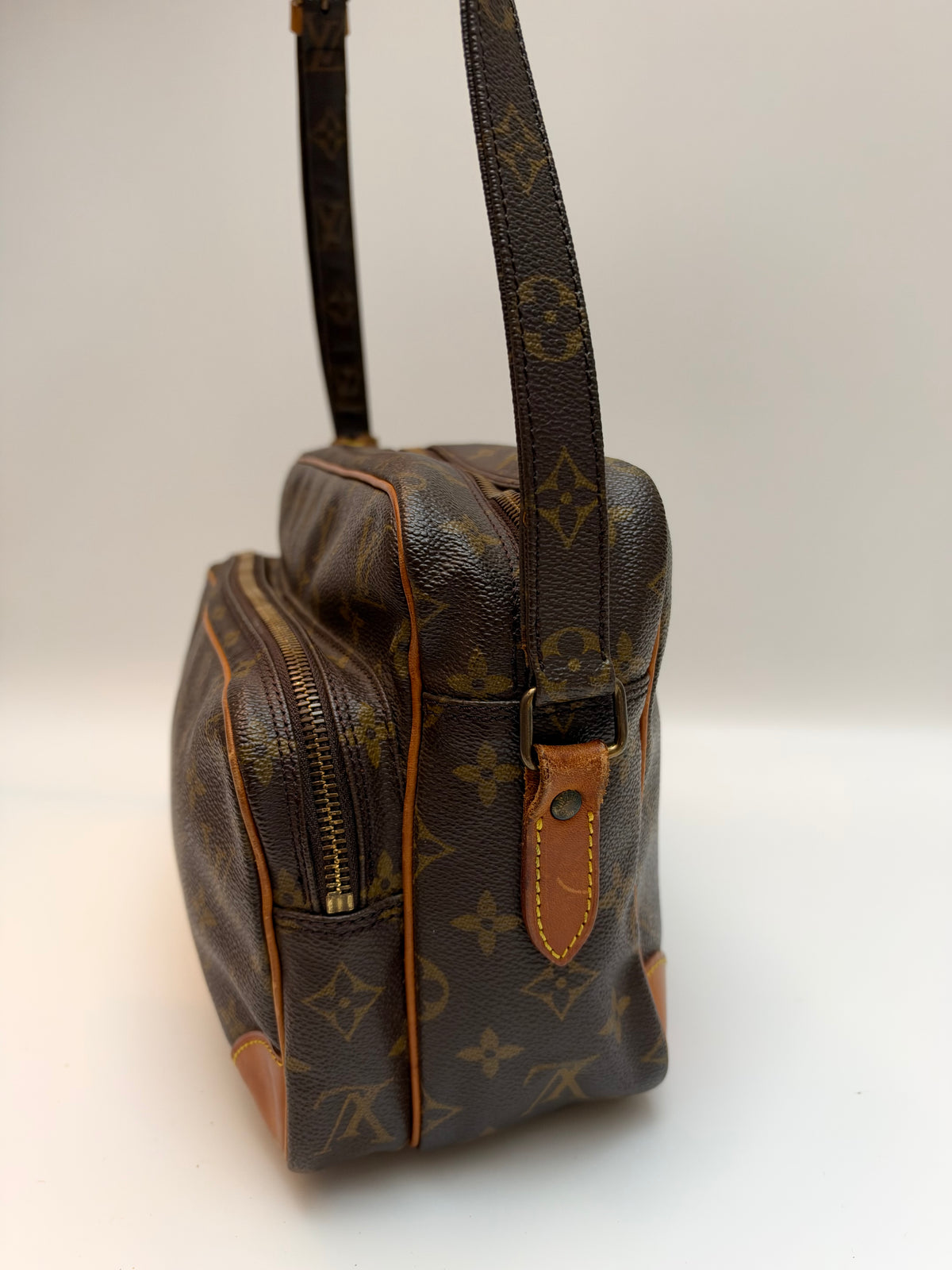 Louis Vuitton Nile