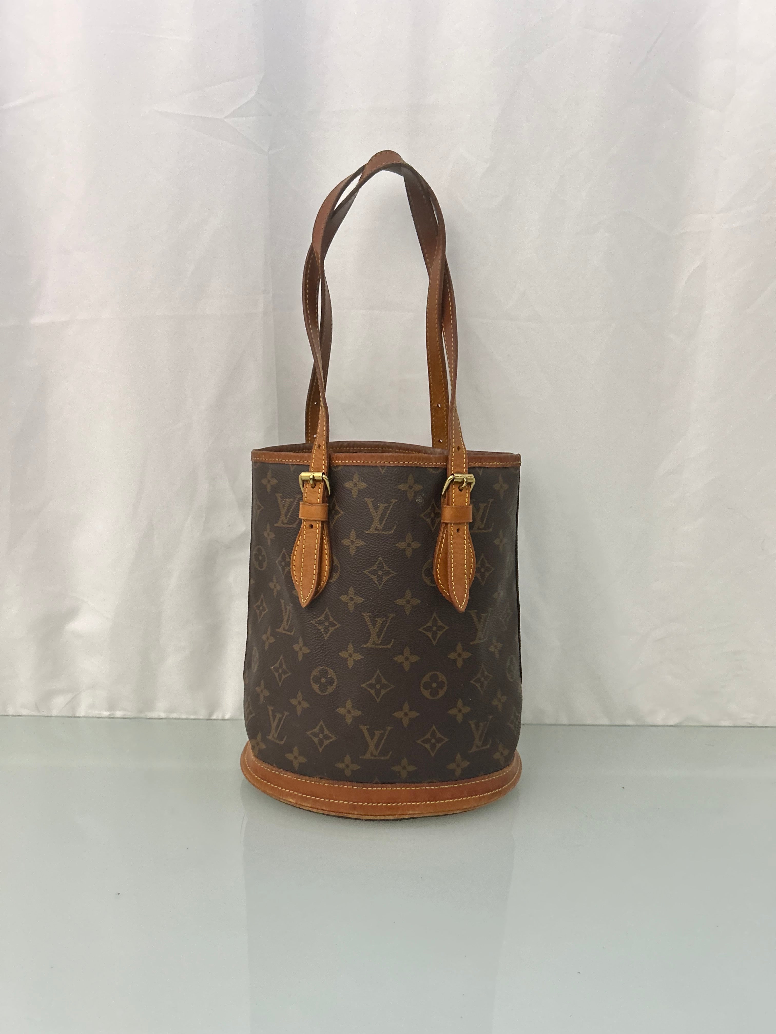 Louis Vuitton Marais Bucket Bag