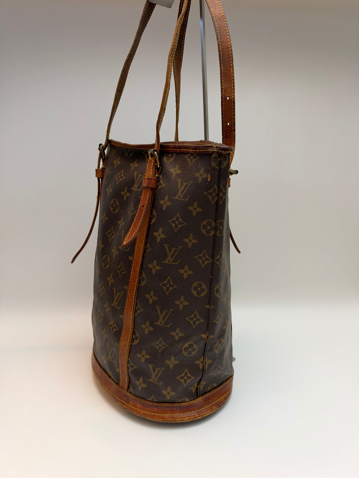 Louis Vuitton Marais