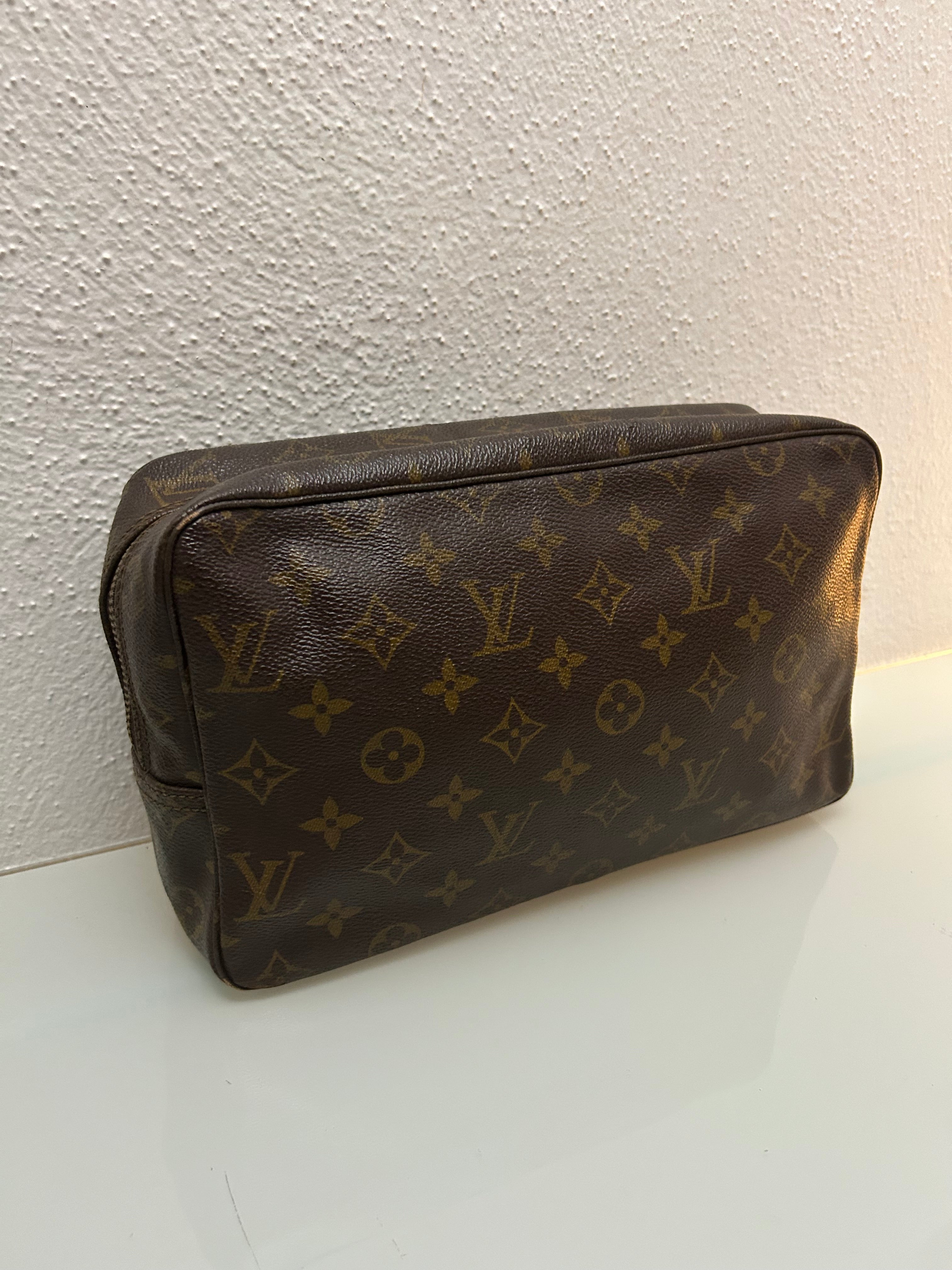 Louis Vuitton Clutch