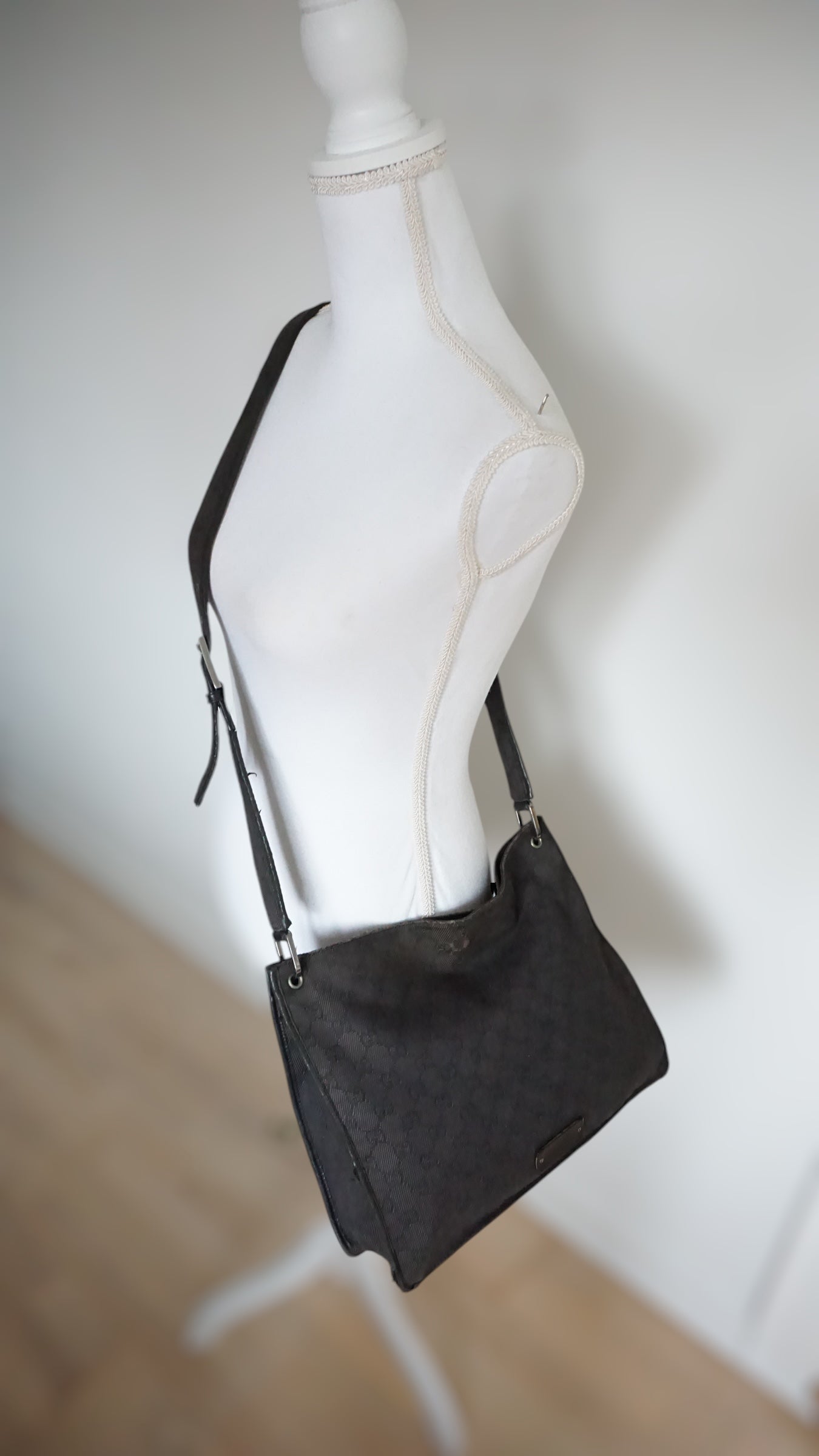 Gucci Messenger