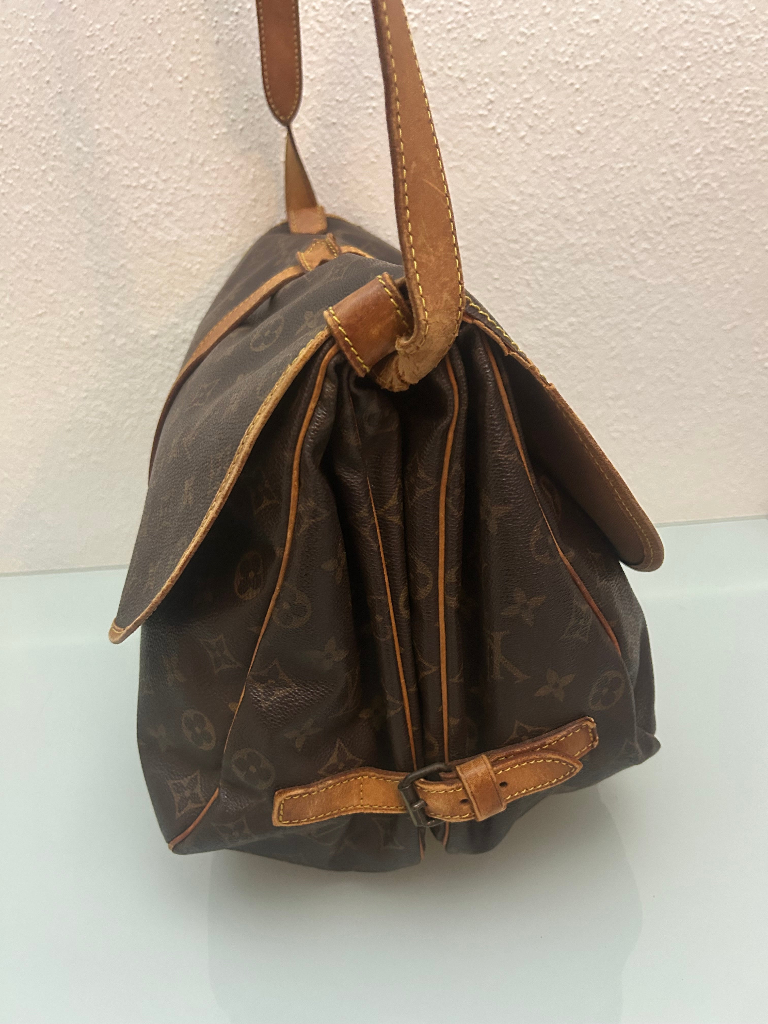 Louis Vuitton Saumur