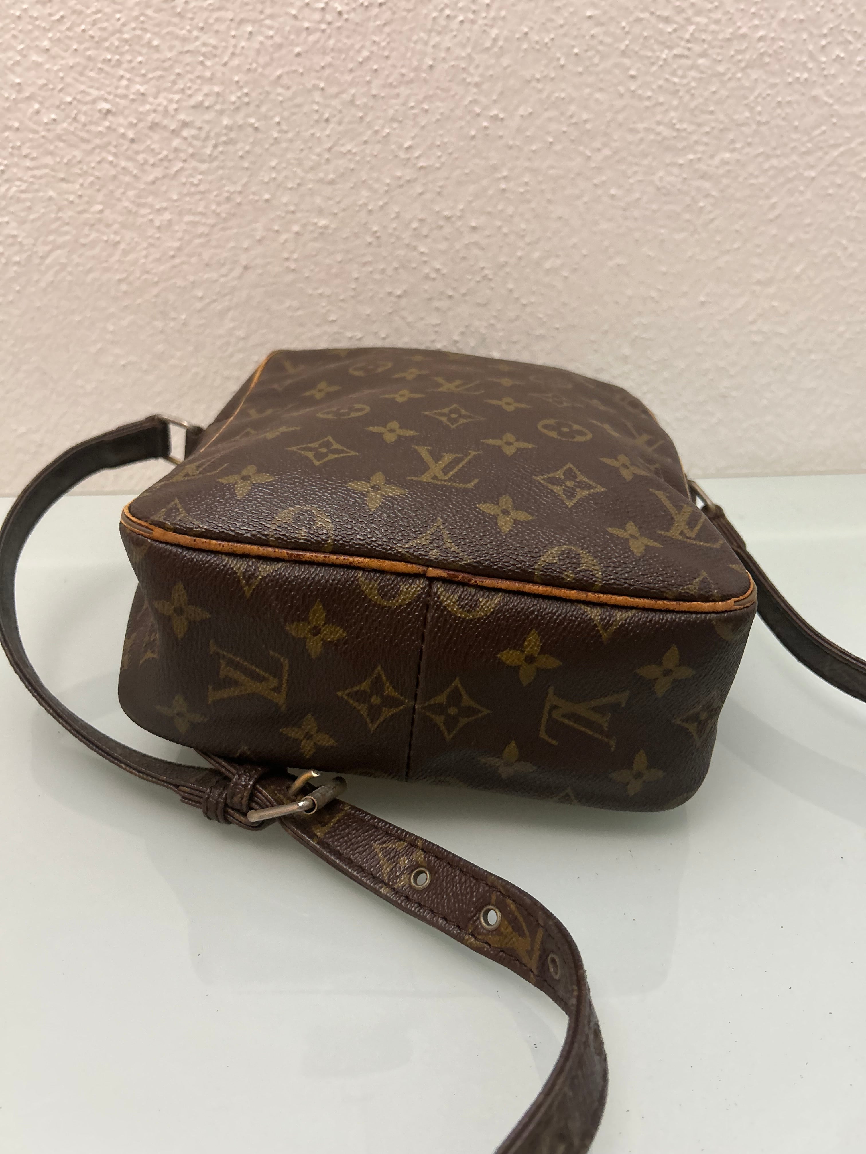 Louis Vuitton Crossbody