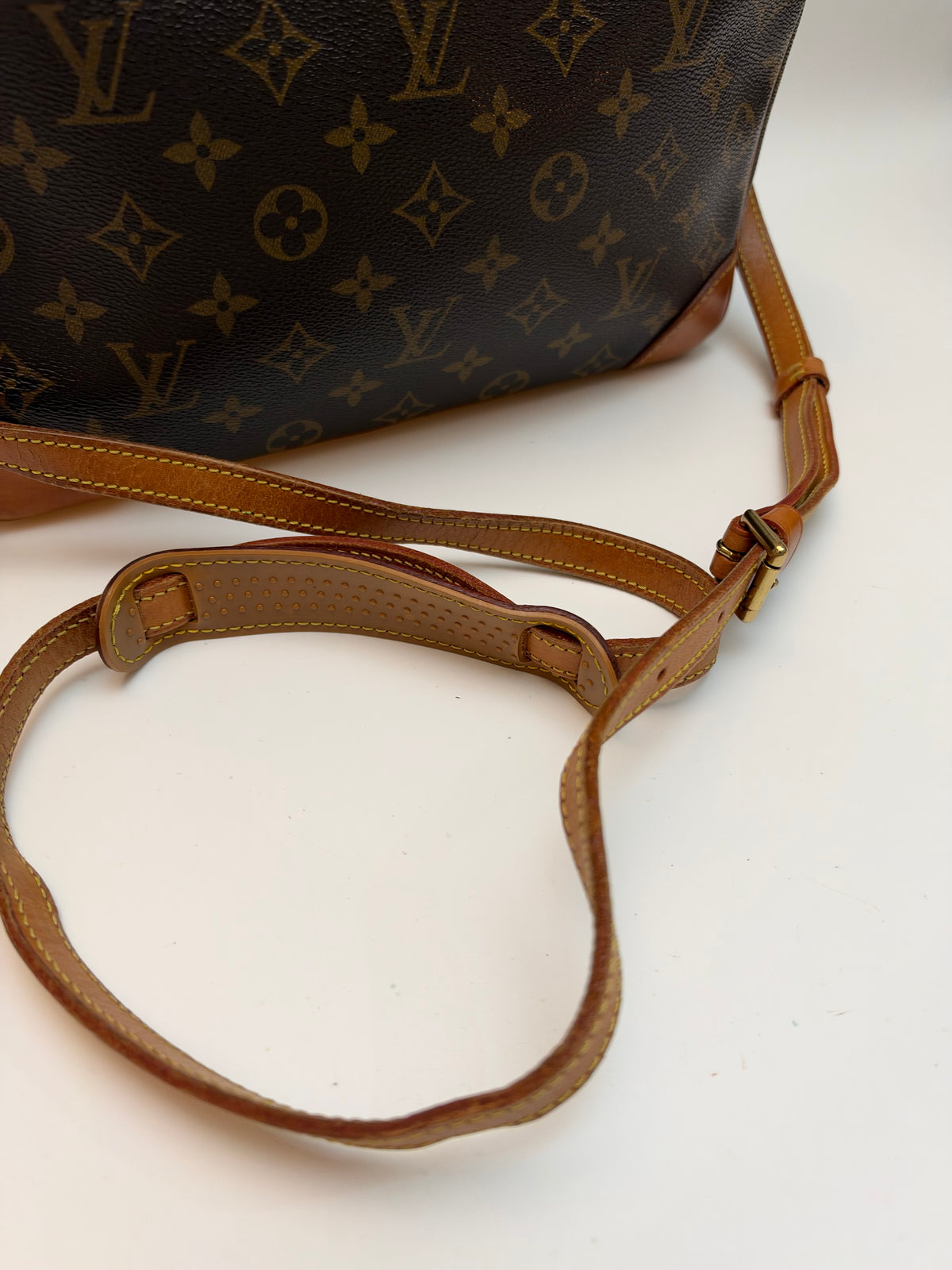 Louis Vuitton Trocadéro 30