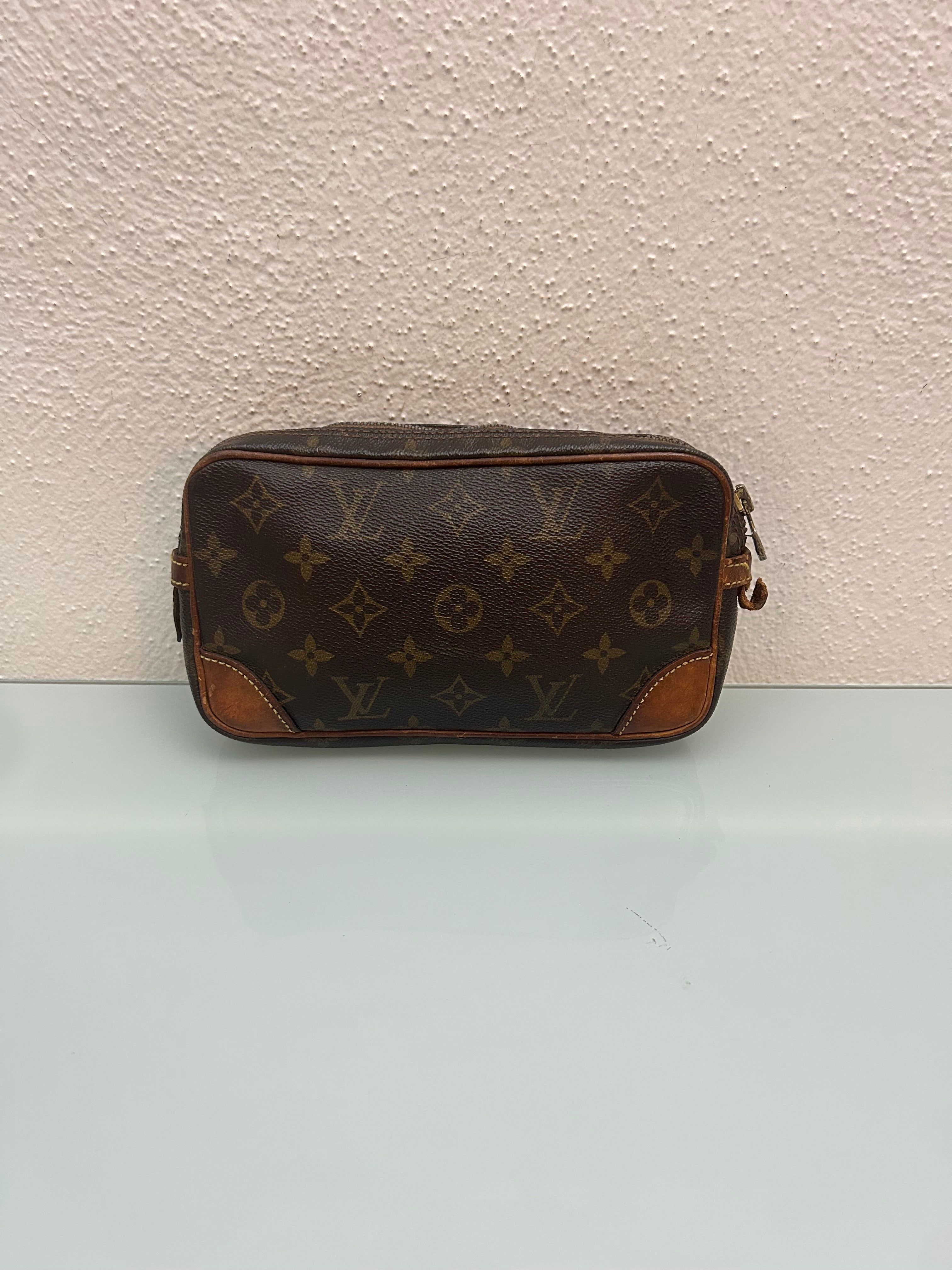 Louis Vuitton Clutch