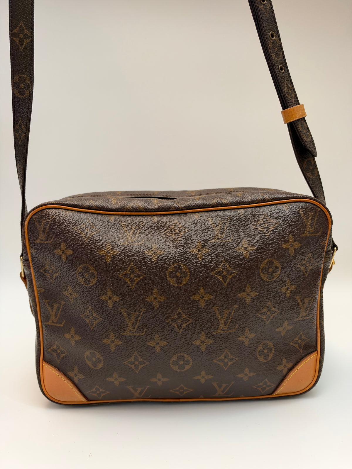 Louis Vuitton Nile