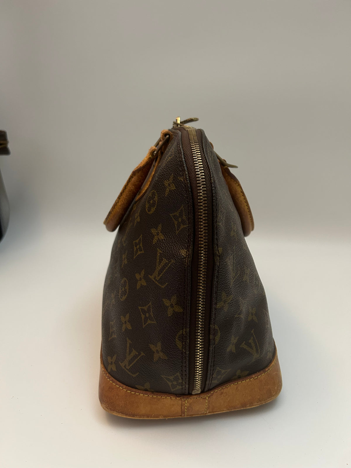 Louis Vuitton Alma