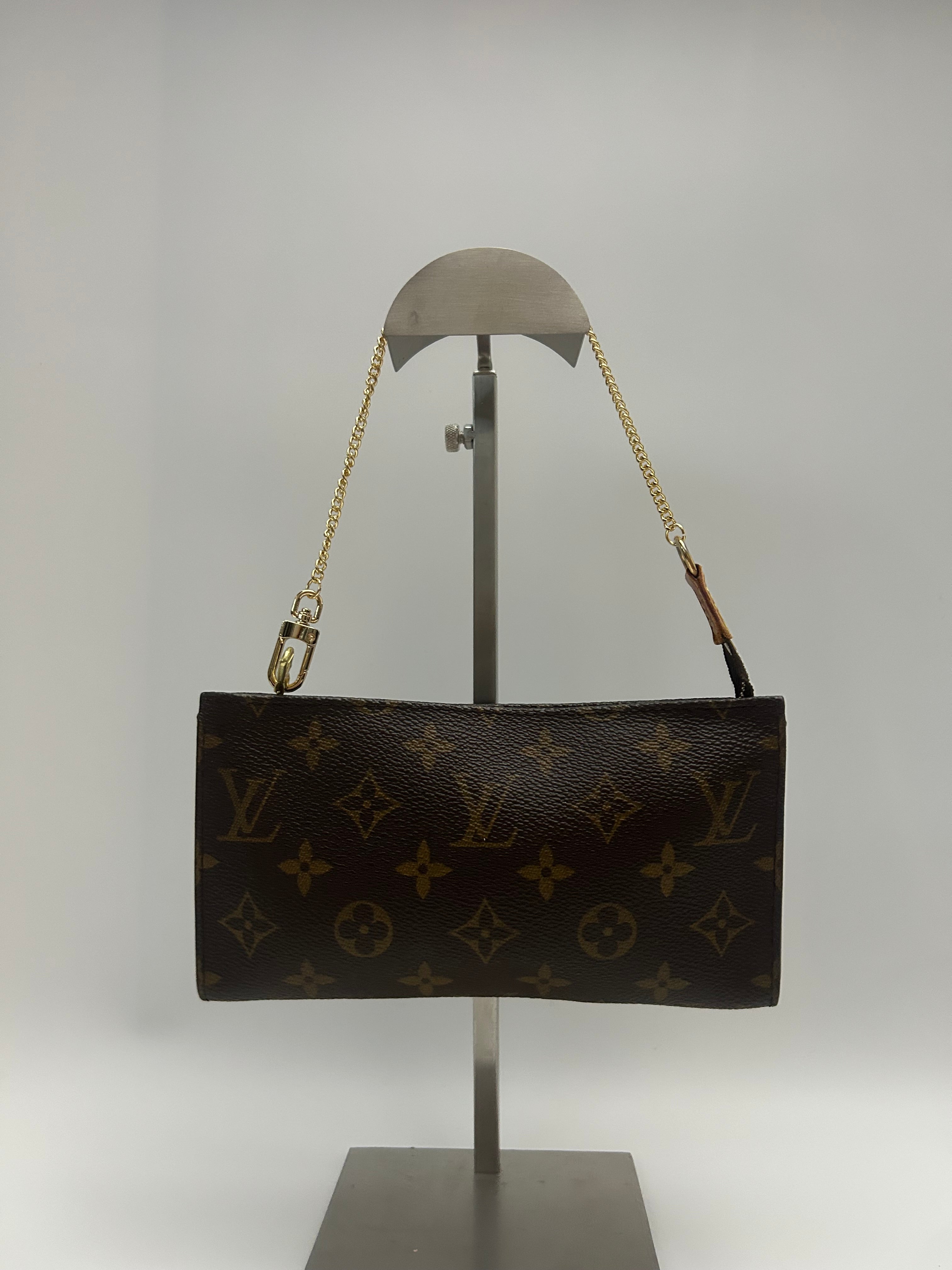 Louis Vuitton Pochette