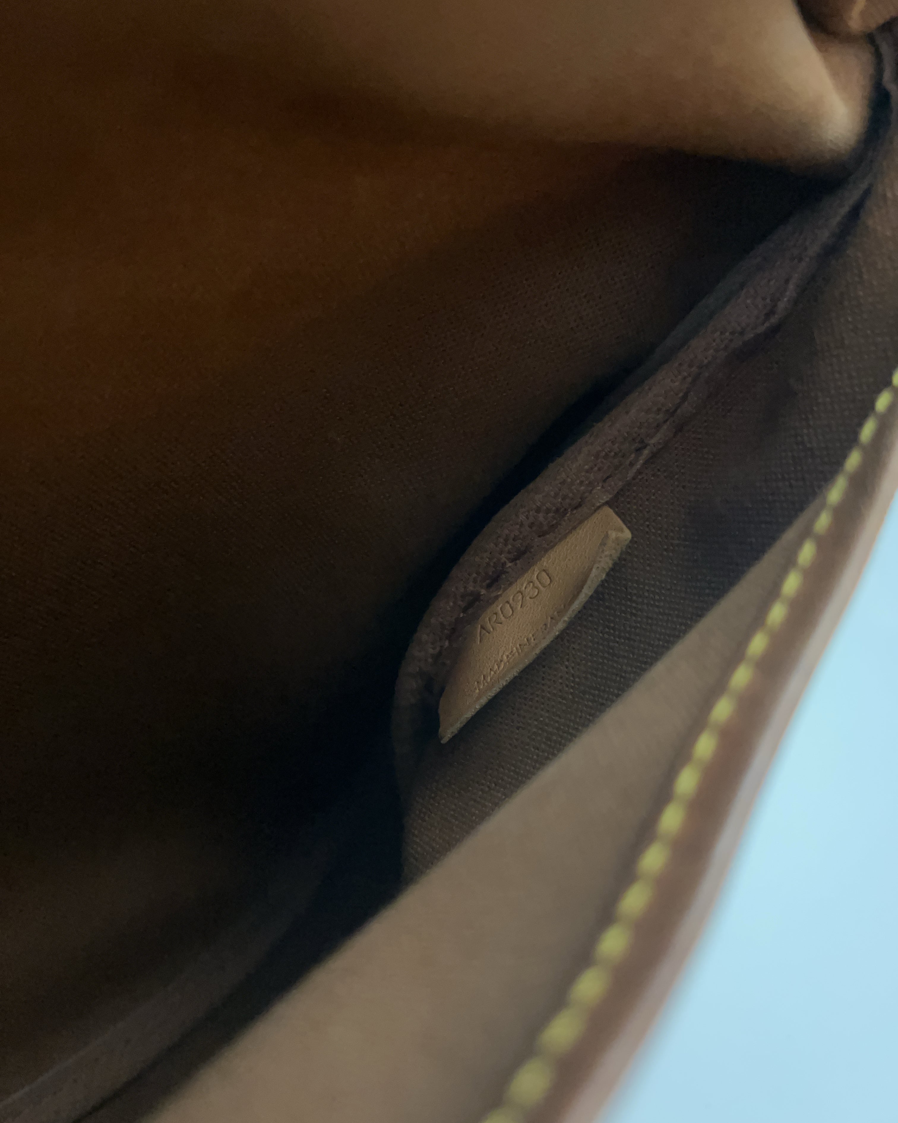 Vintage Louis Vuitton Bag ()
