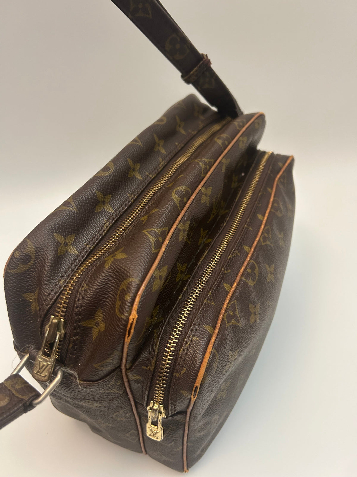 Louis Vuitton Nile