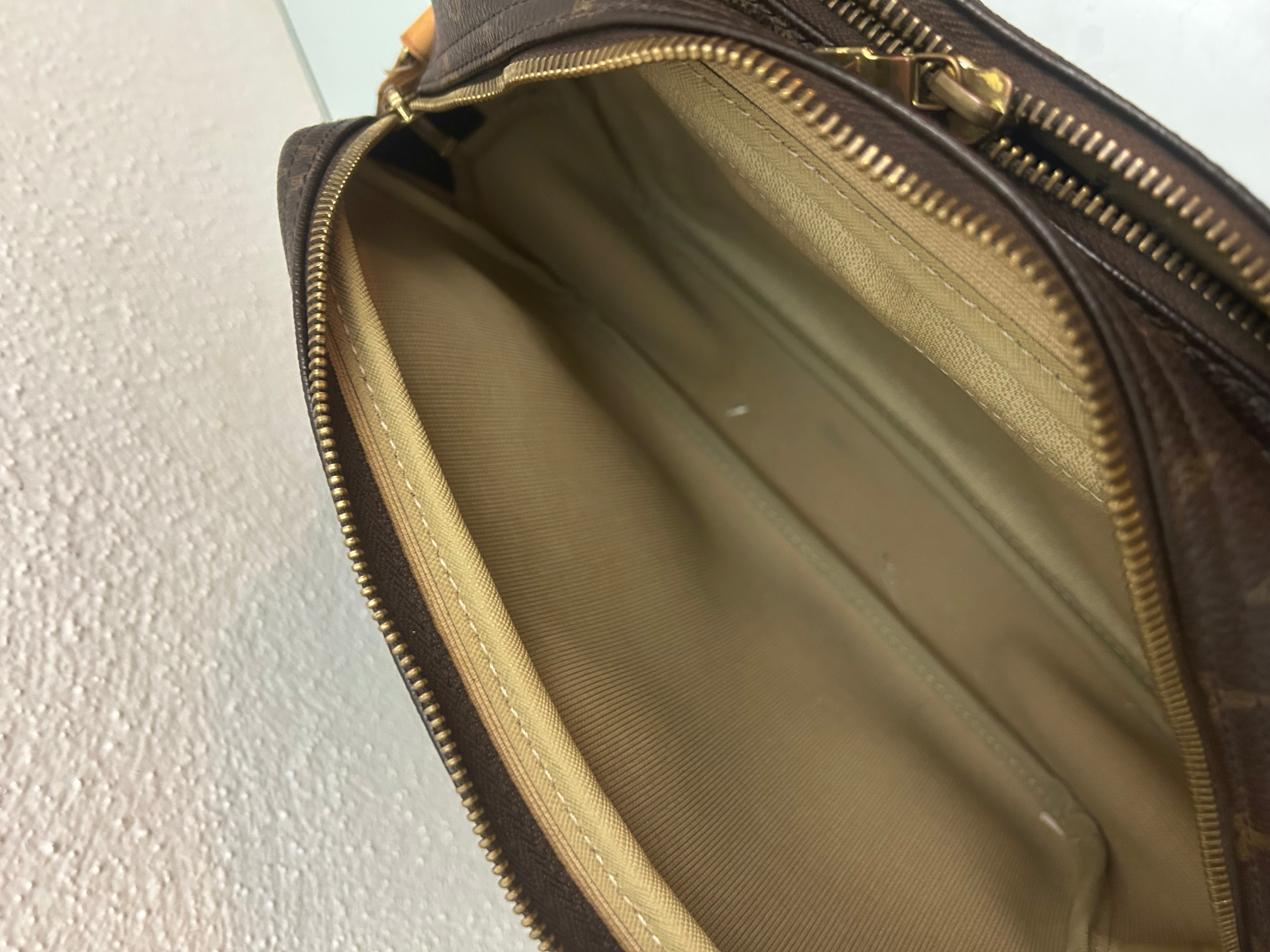 Louis Vuitton Reporter
