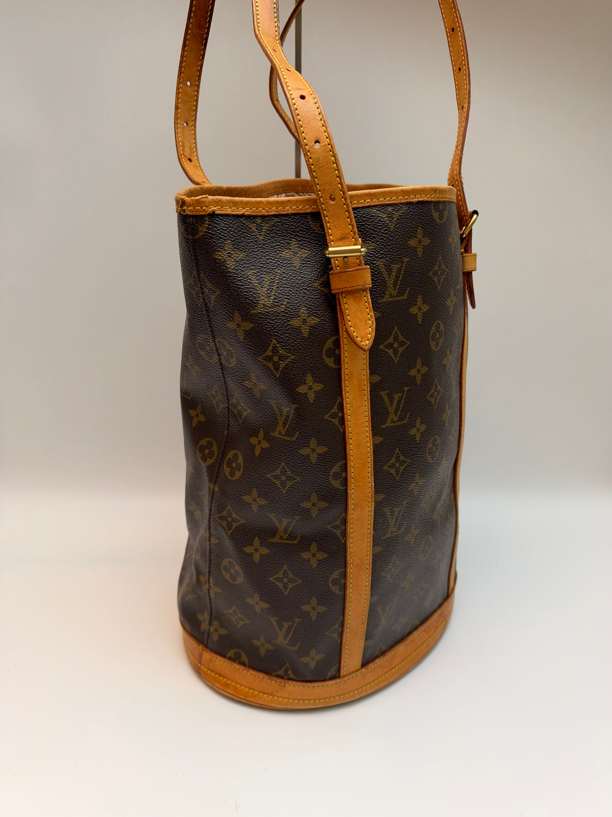 Louis Vuitton Bucket GM