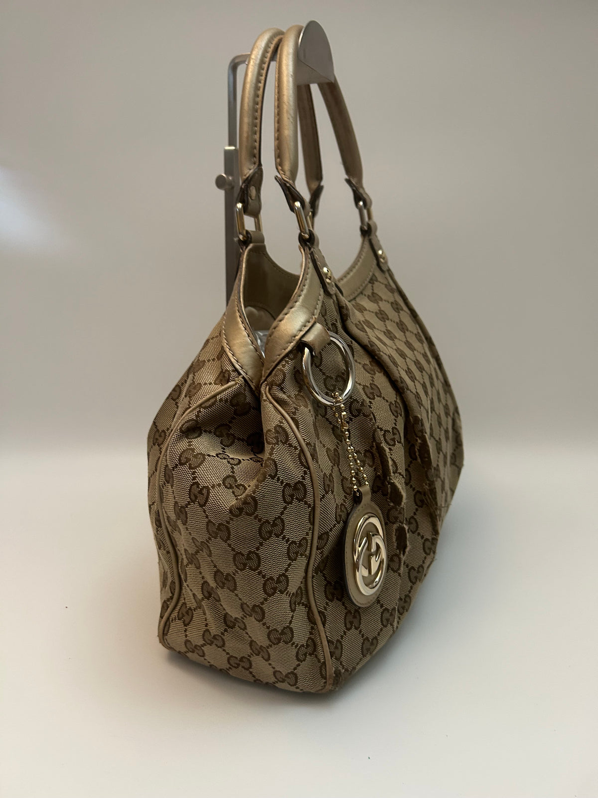 Gucci Suckey