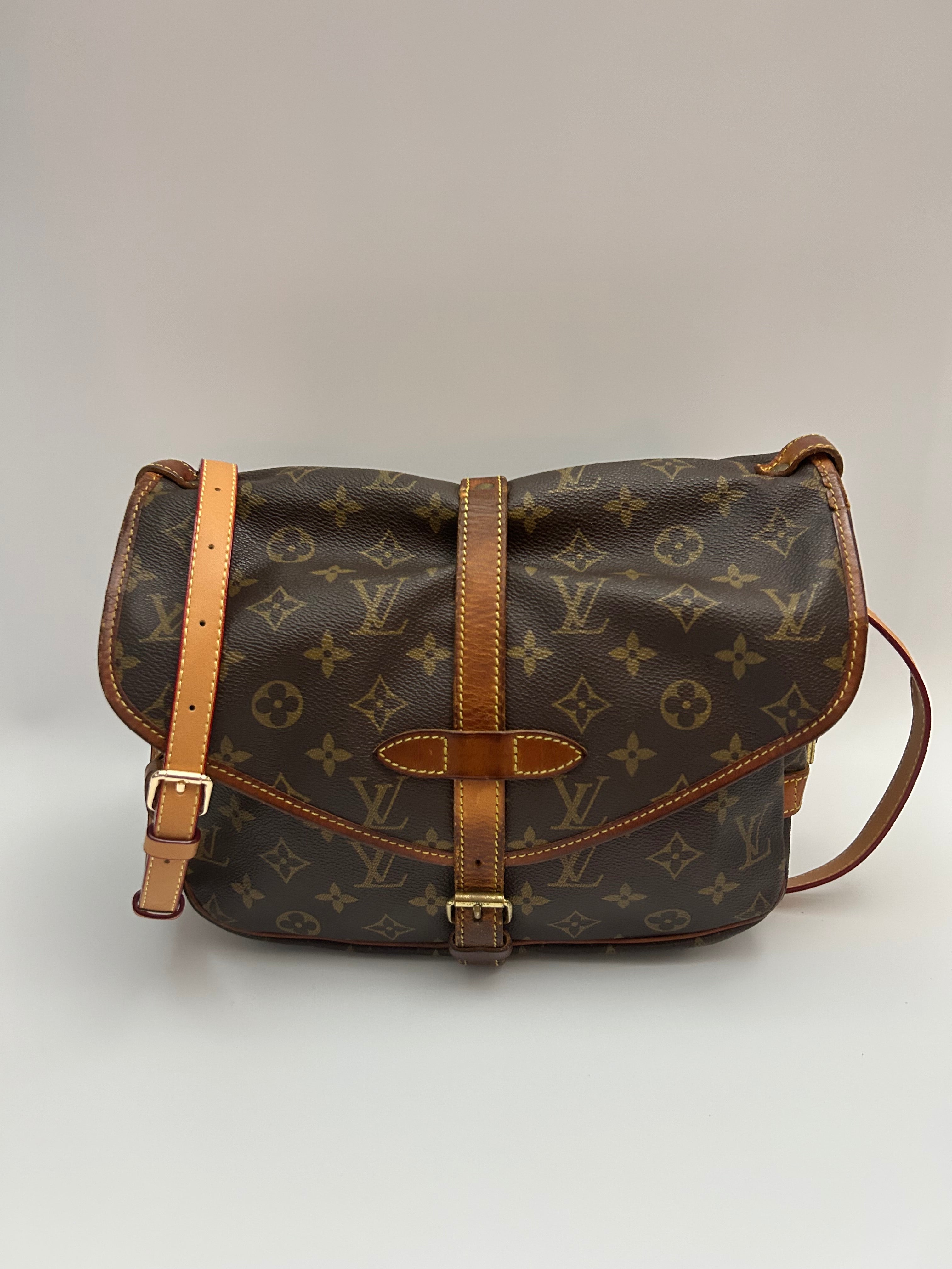 Louis Vuitton Saumur PM