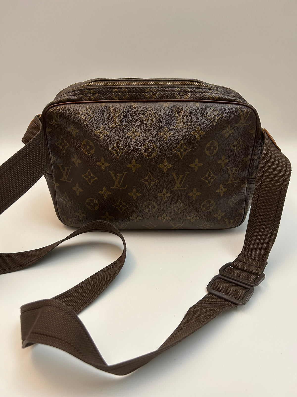 Louis Vuitton Reporter