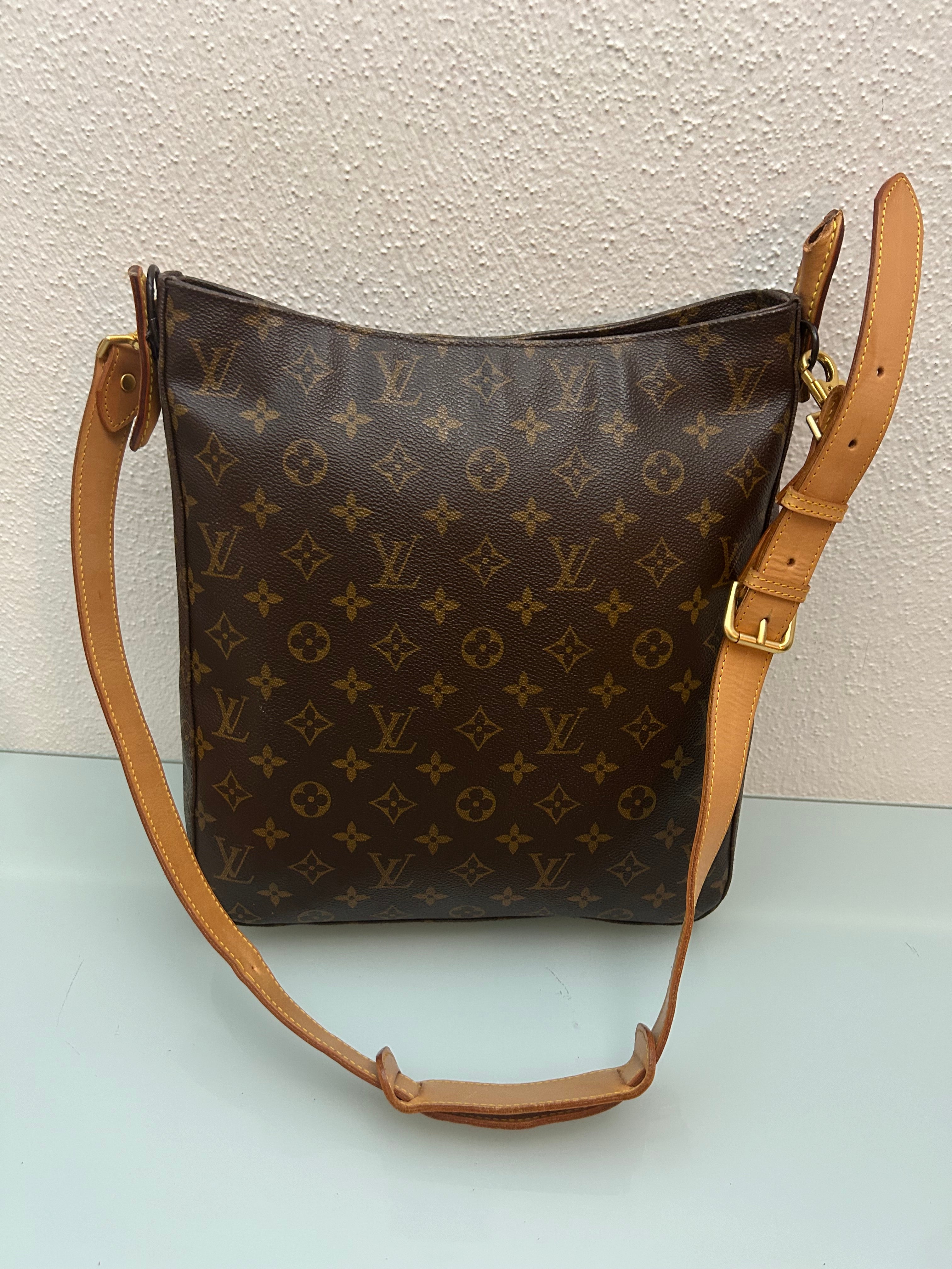 Louis Vuitton Looping