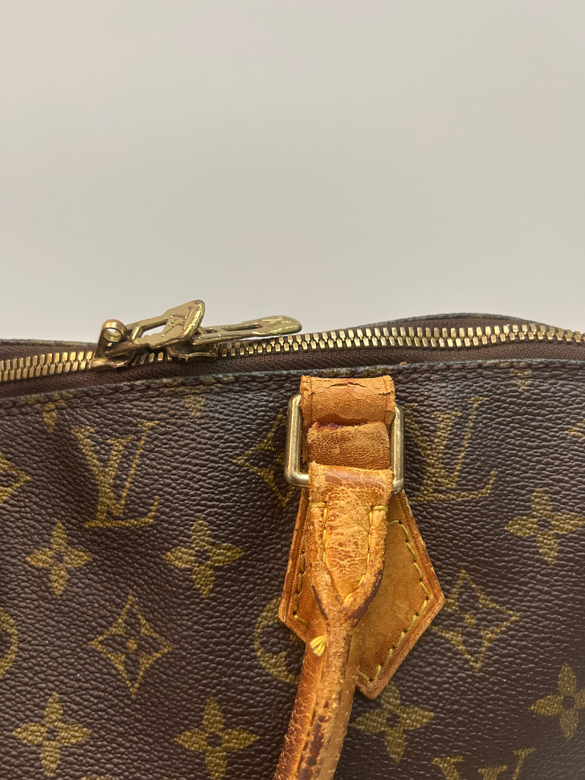 Louis Vuitton Alma