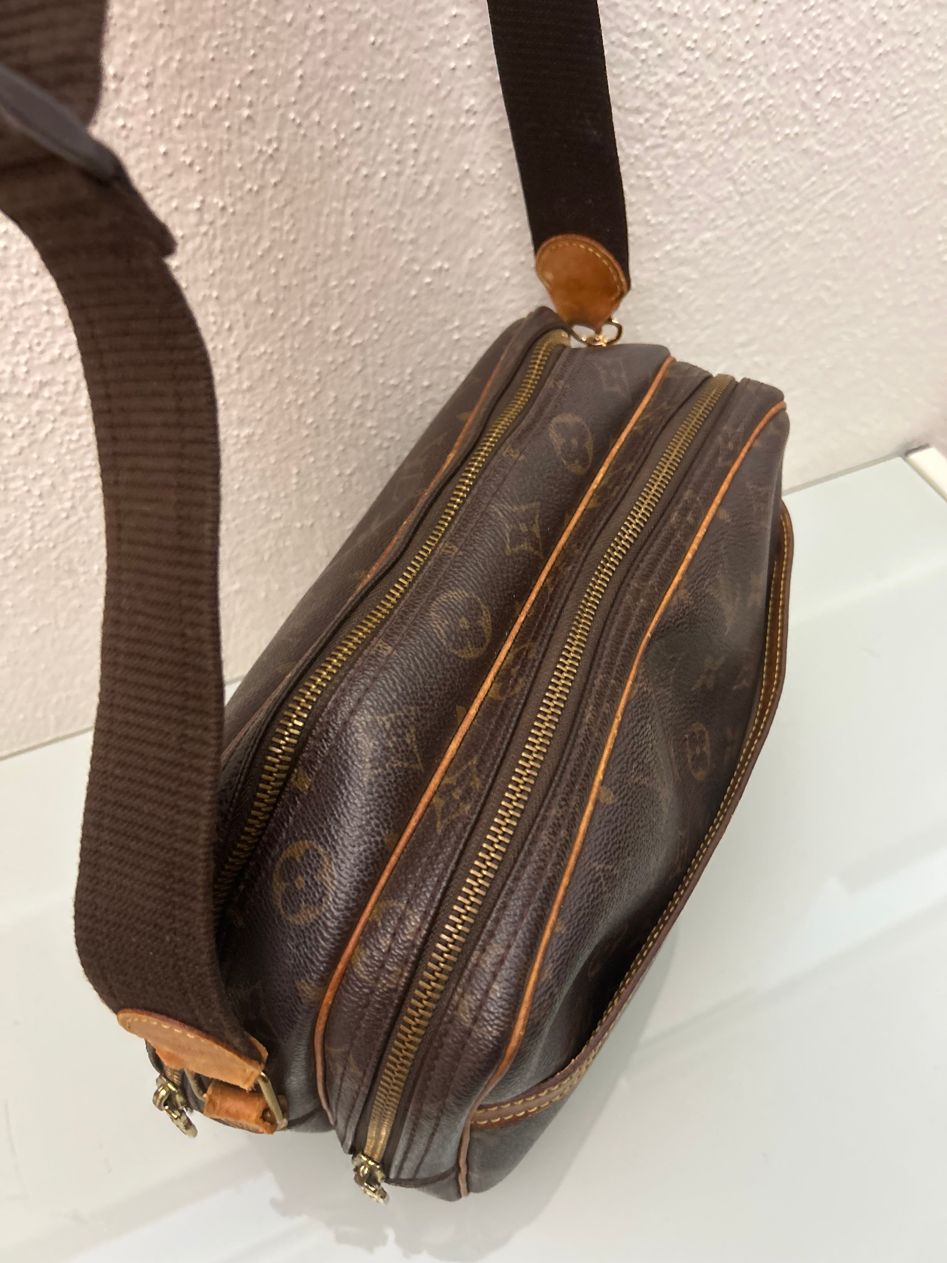 Louis Vuitton Reporter