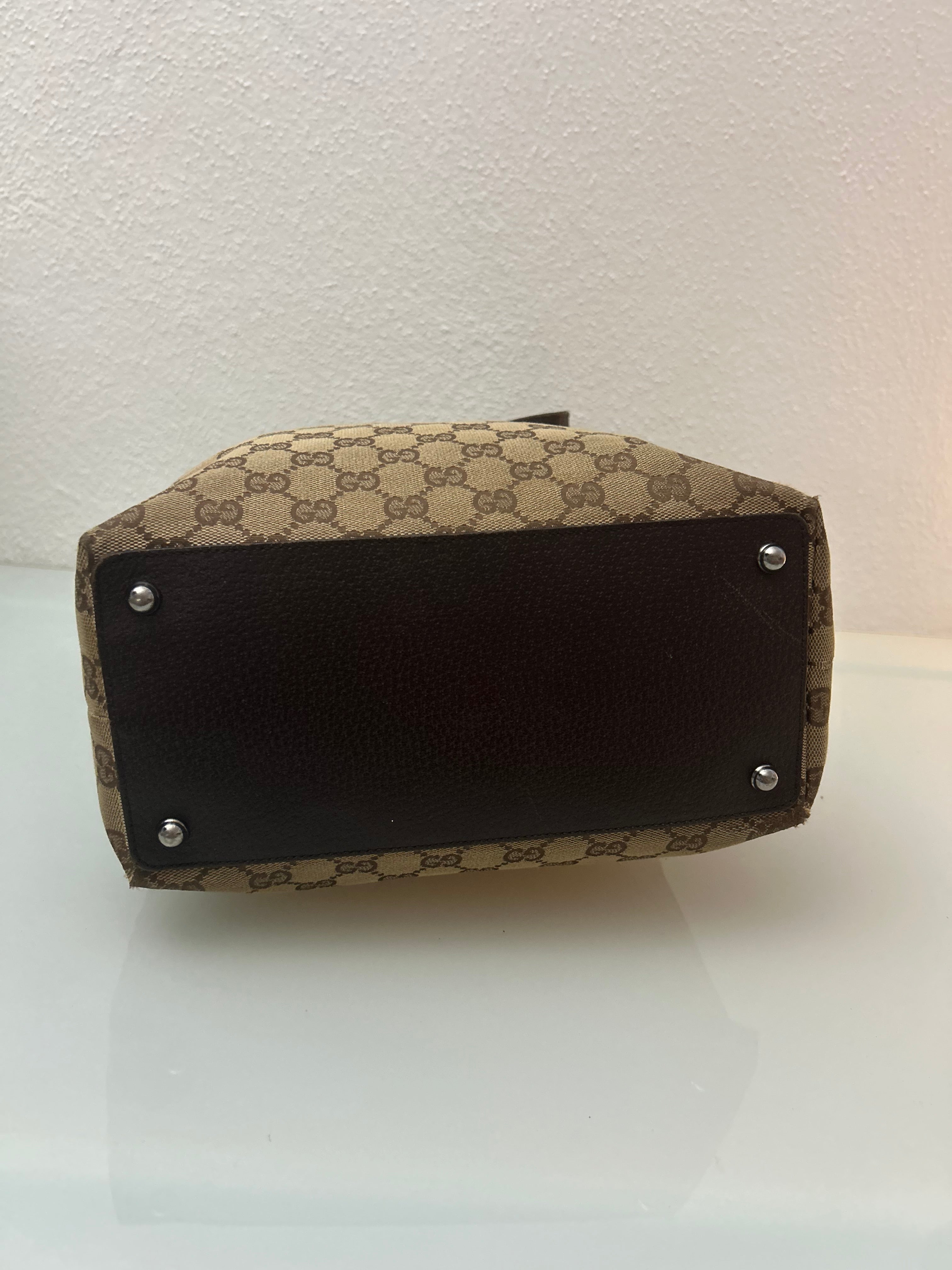 Gucci Bucket
