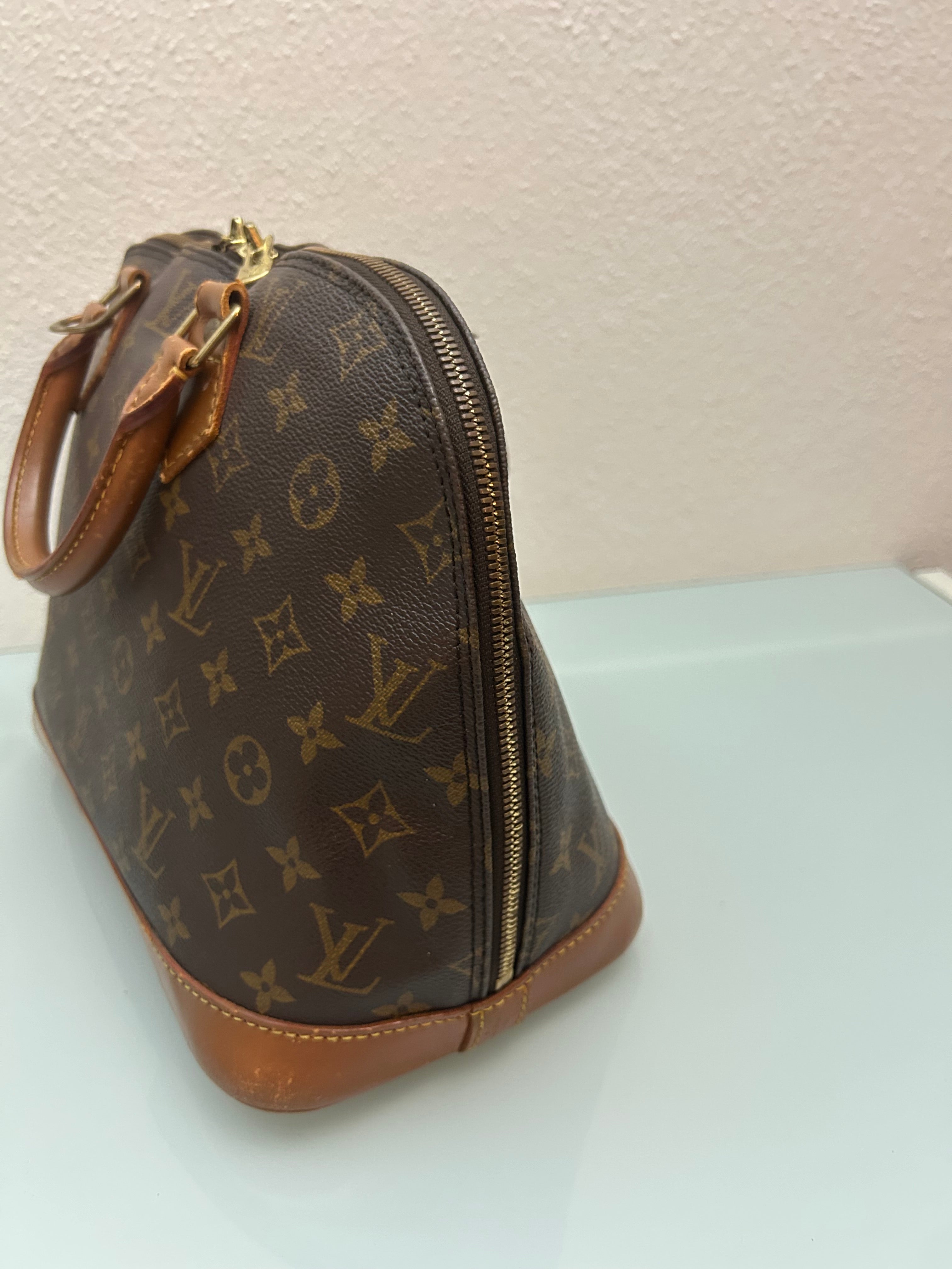 Louis Vuitton Alma